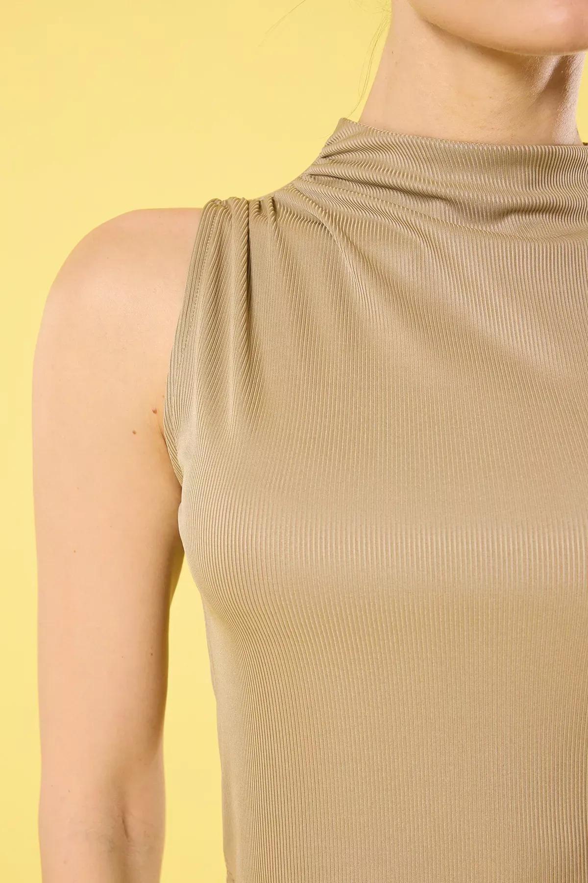 Brown Gathered Crop Knit Blouse, Mink, large image number 3