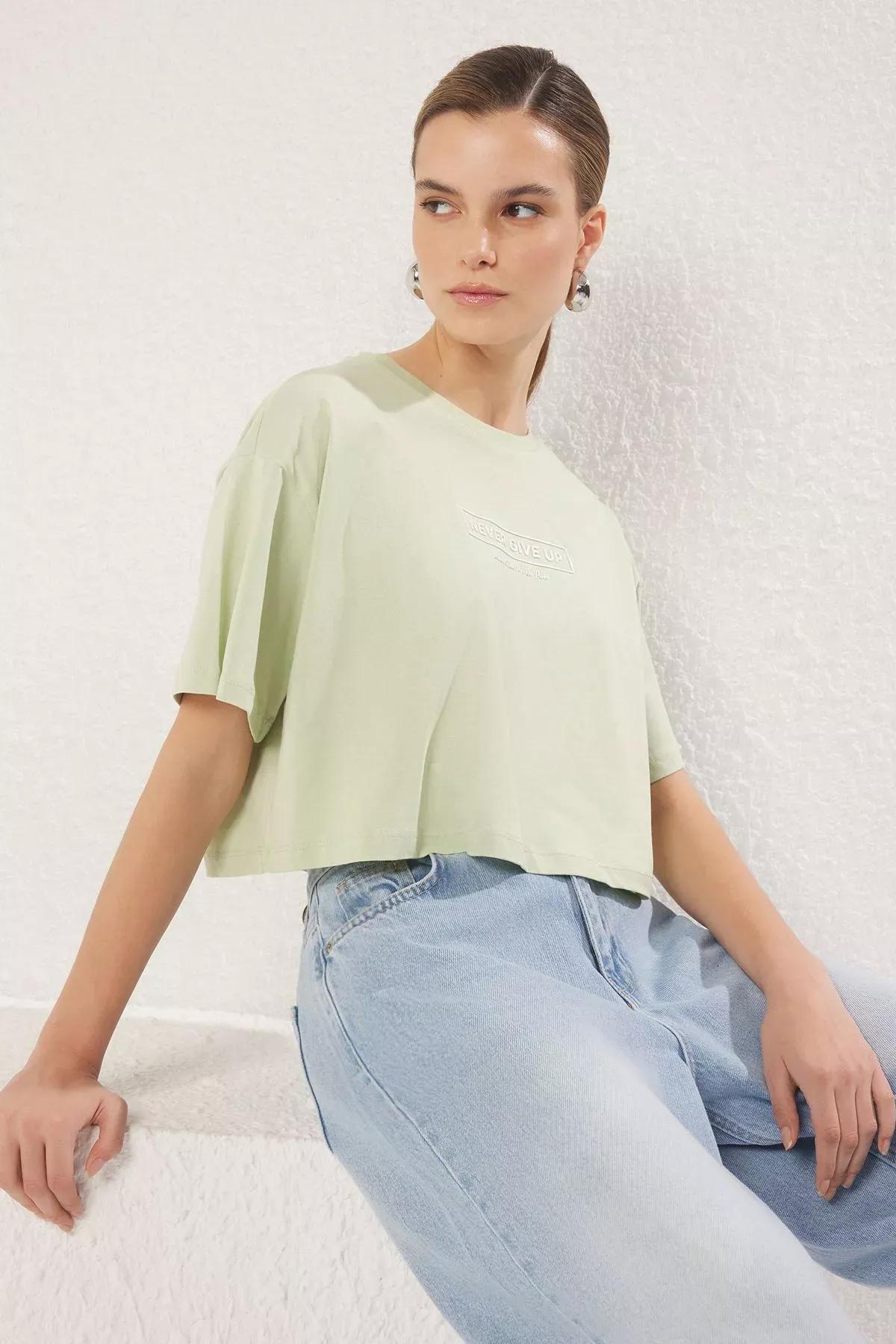 Green Relaxed Crop Knit T-Shirt, Mint, large image number 1