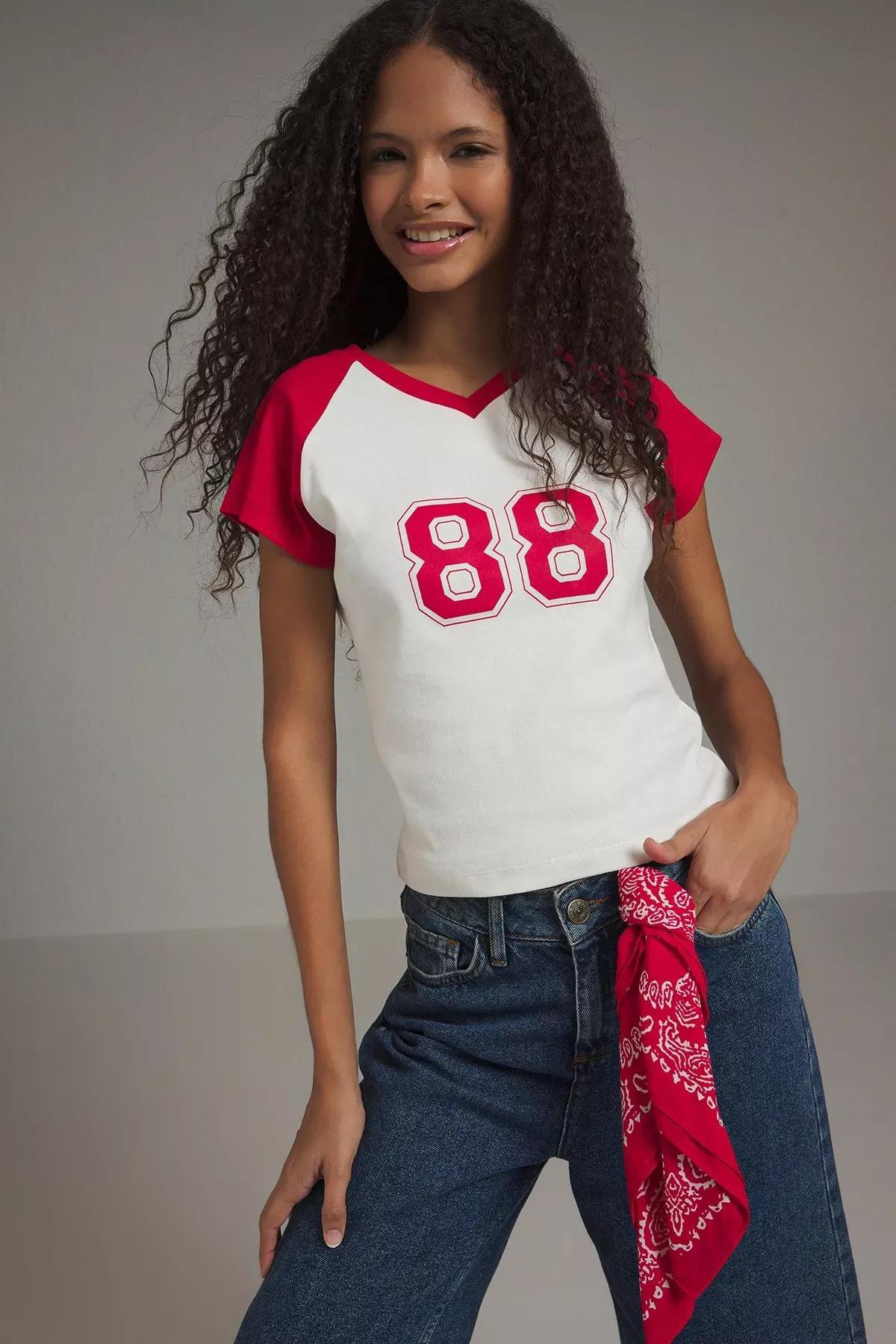 Beige Color Block Slogan T-Shirt, , large image number 0