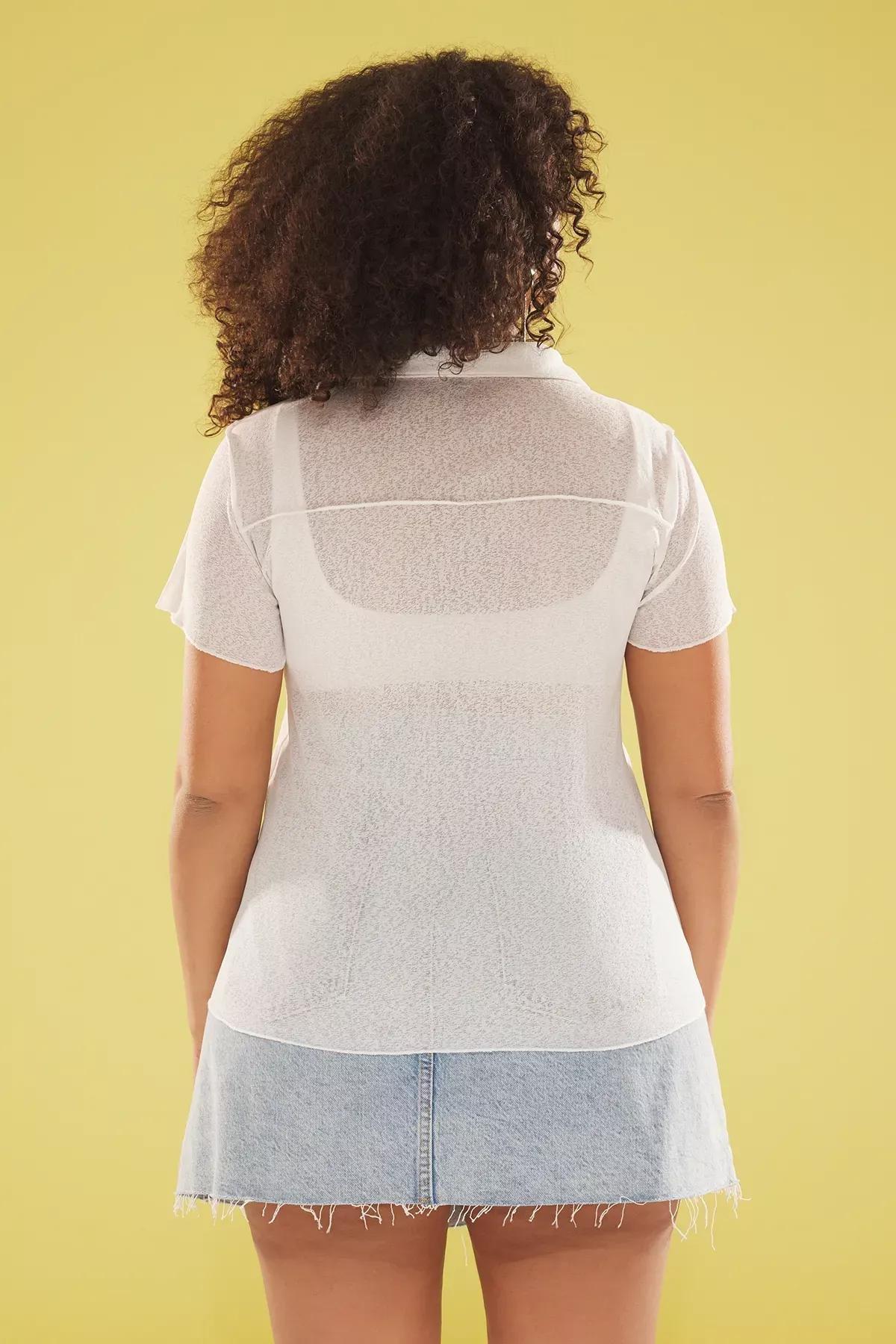 White Collared Transparent Flexible Knit Plus-Size Blouse, , large image number 4