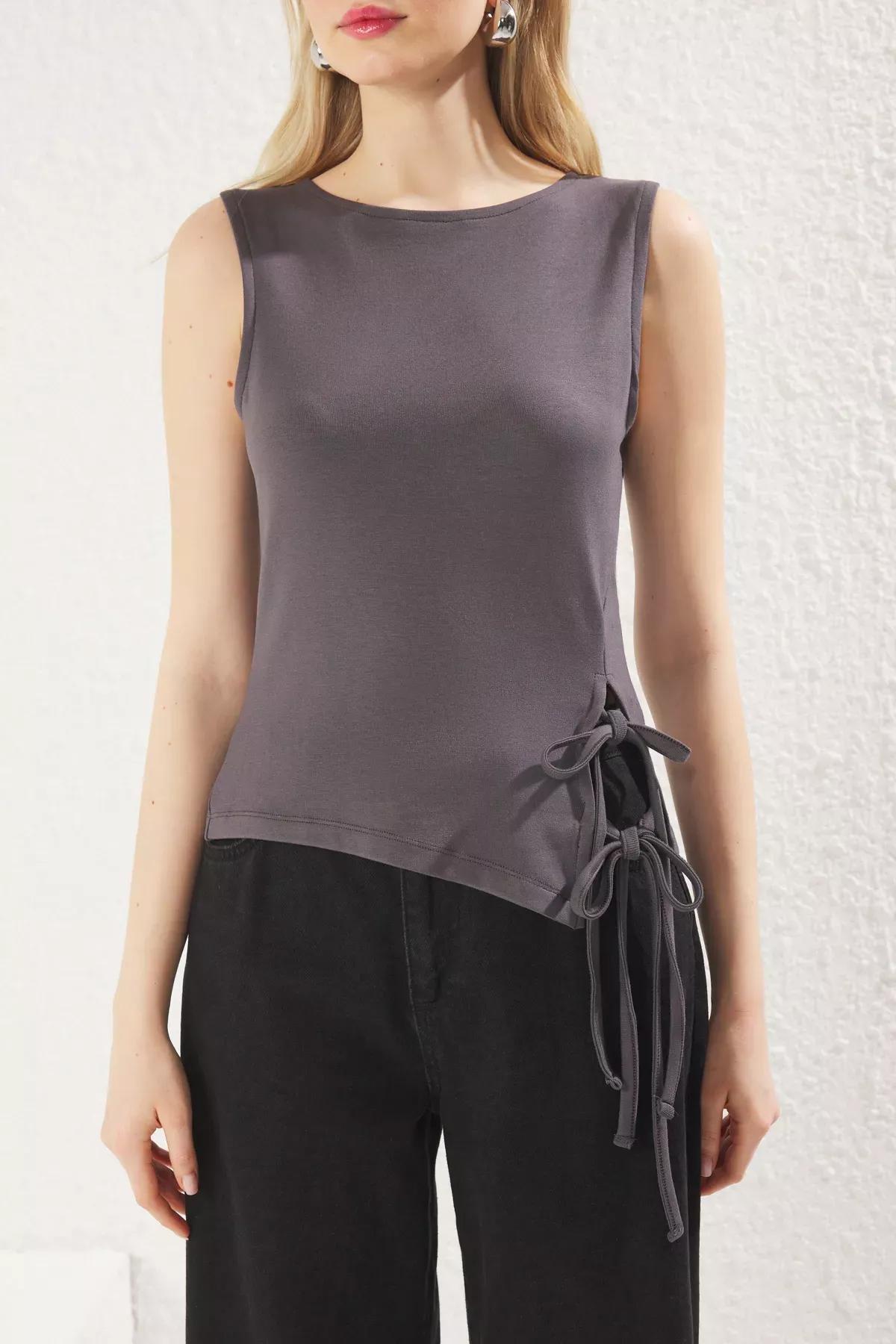 Grey Binding Fitted Knit Blouse, , large image number 2