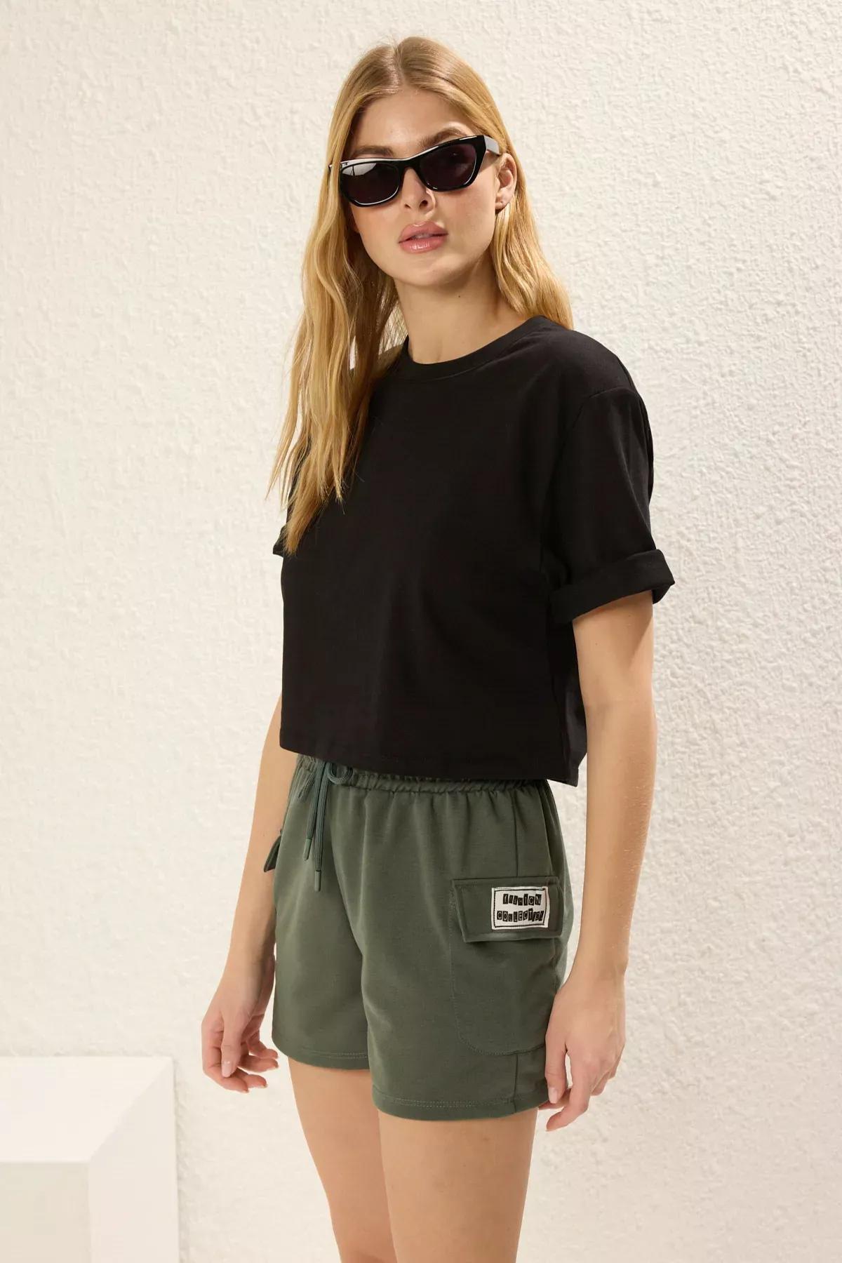 Green Slogan Pocket Knit Shorts, , large image number 0