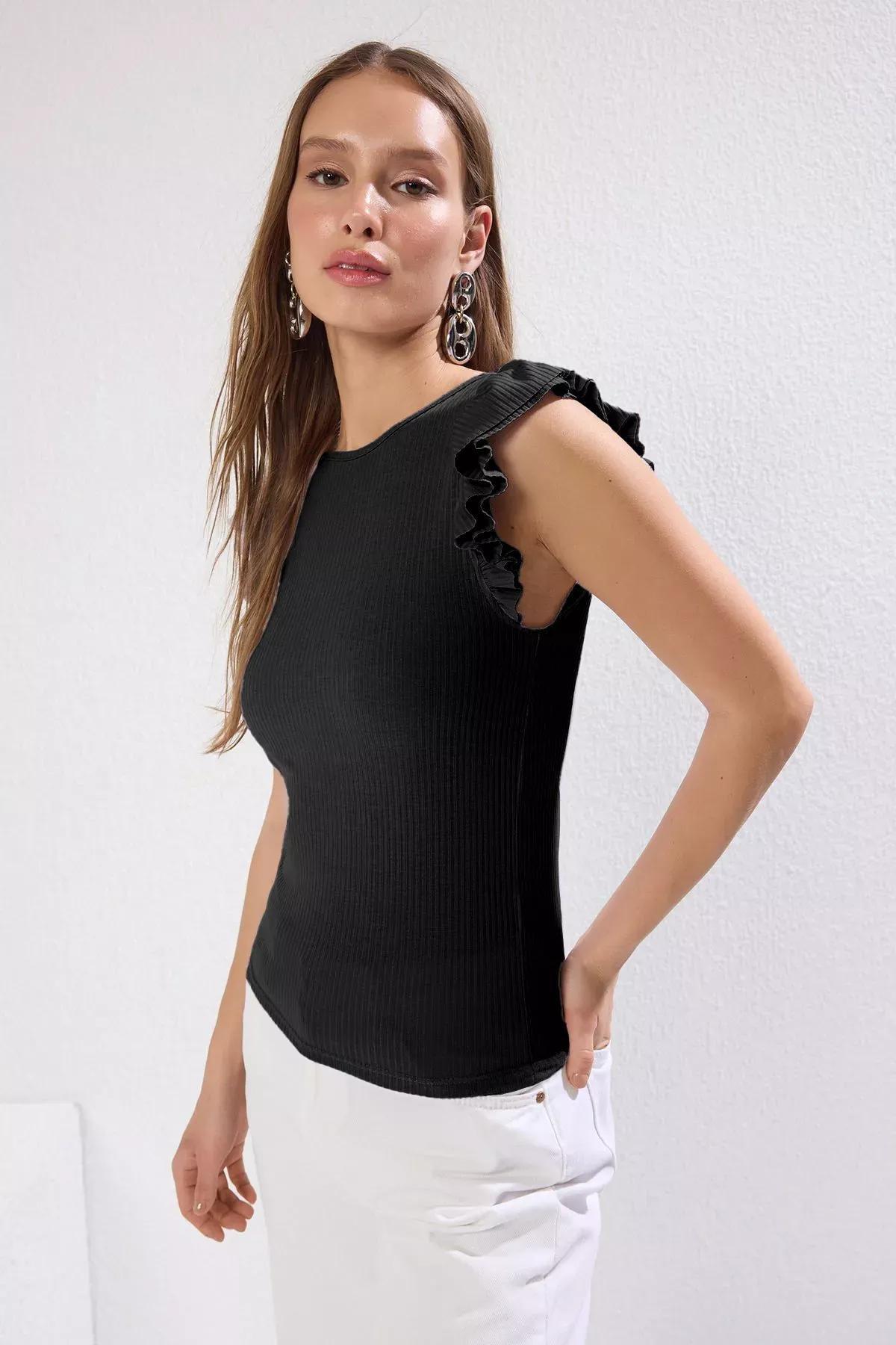 Black Ruffle Fitted Knitted Blouse, , large image number 1