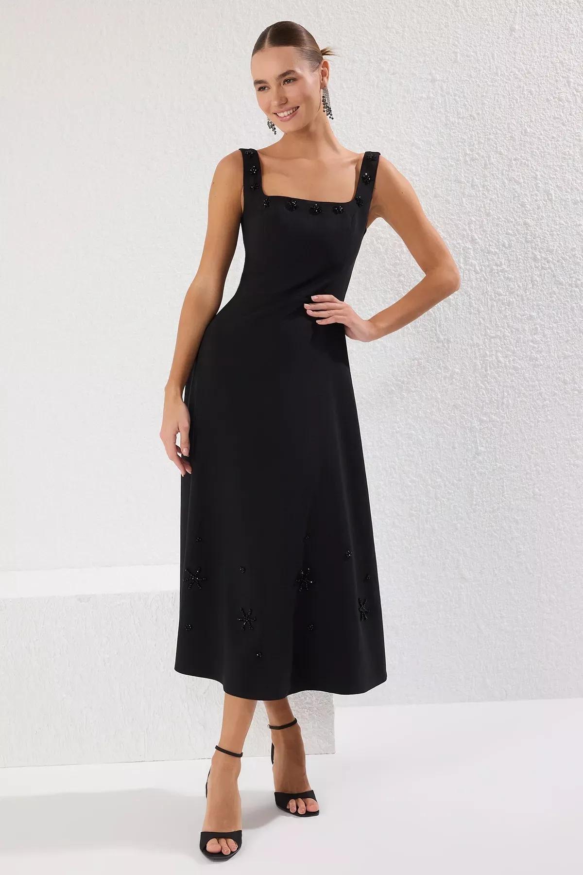 Black A-Cut Accessory Detail Midi Dress, , large image number 1