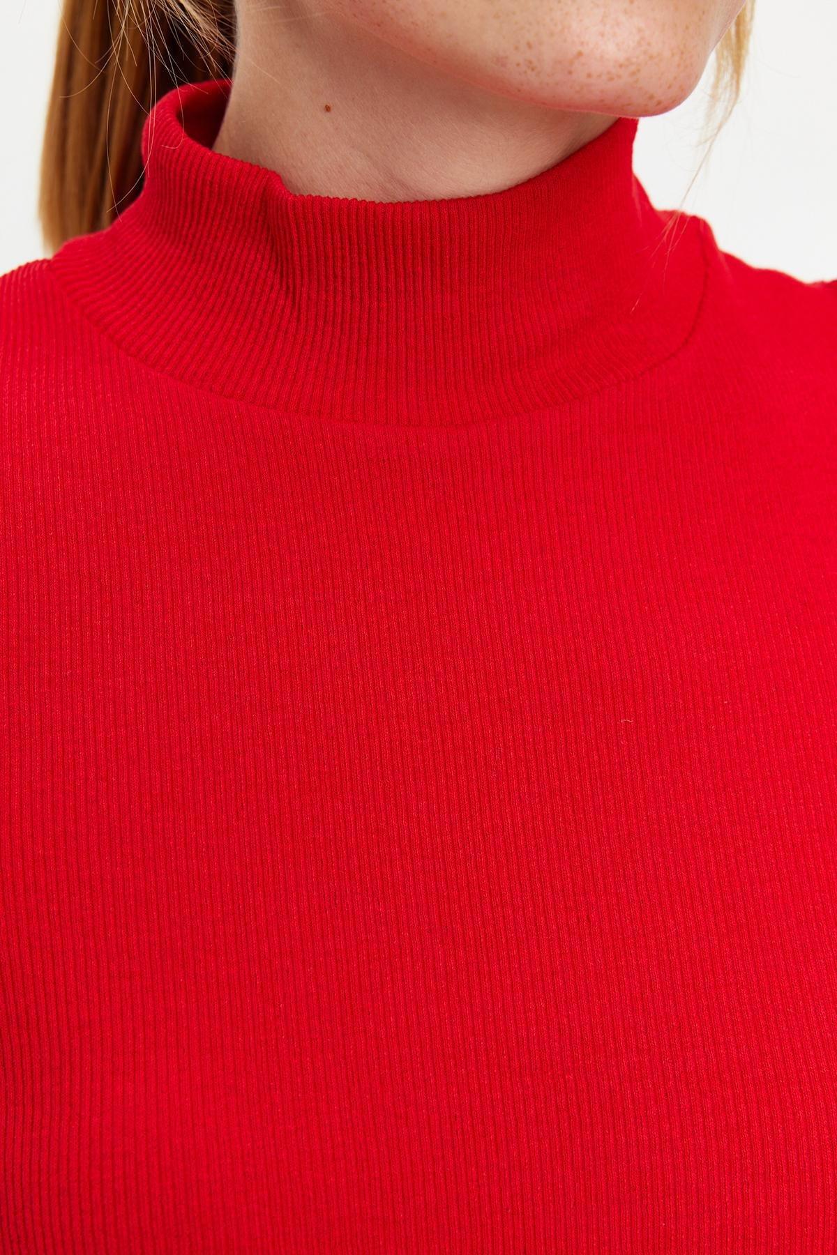 Red Fitted Collared Ribbed Knitted Blouse, , large image number 4