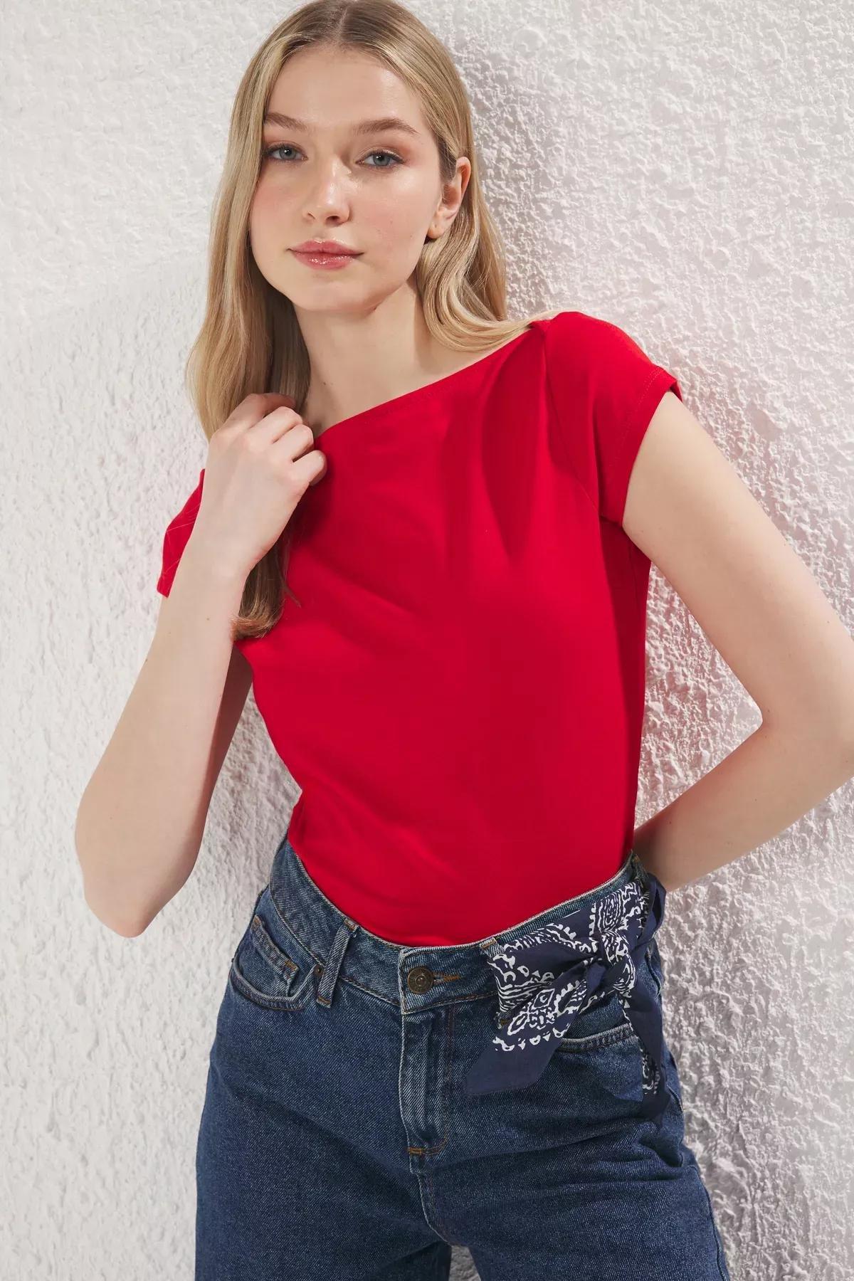 Red Boat Neck Knit Blouse, Red, large image number 0
