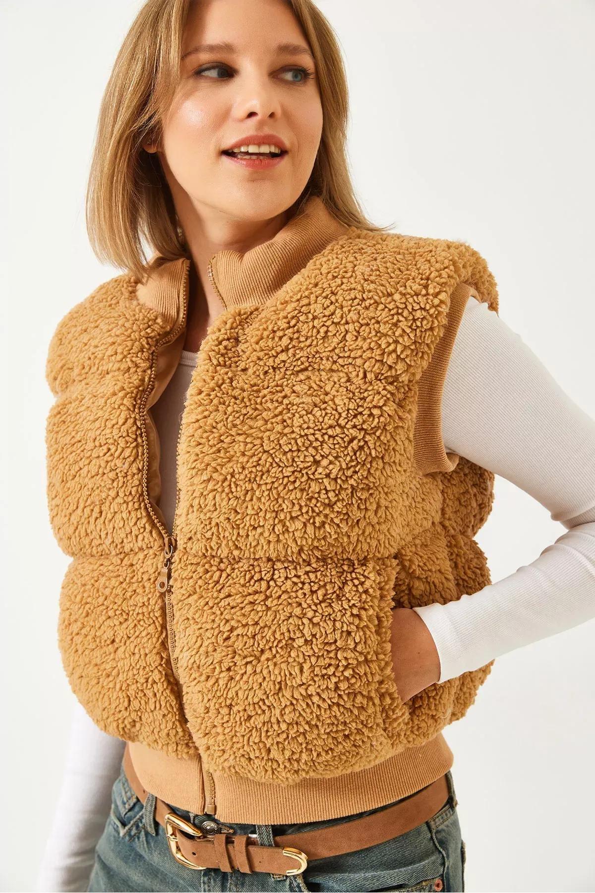 Brown Zippered Teddy Vest, CAMEL, medium