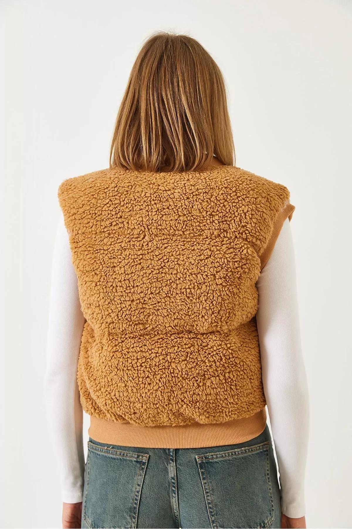 Brown Zippered Teddy Vest, CAMEL, large image number 5