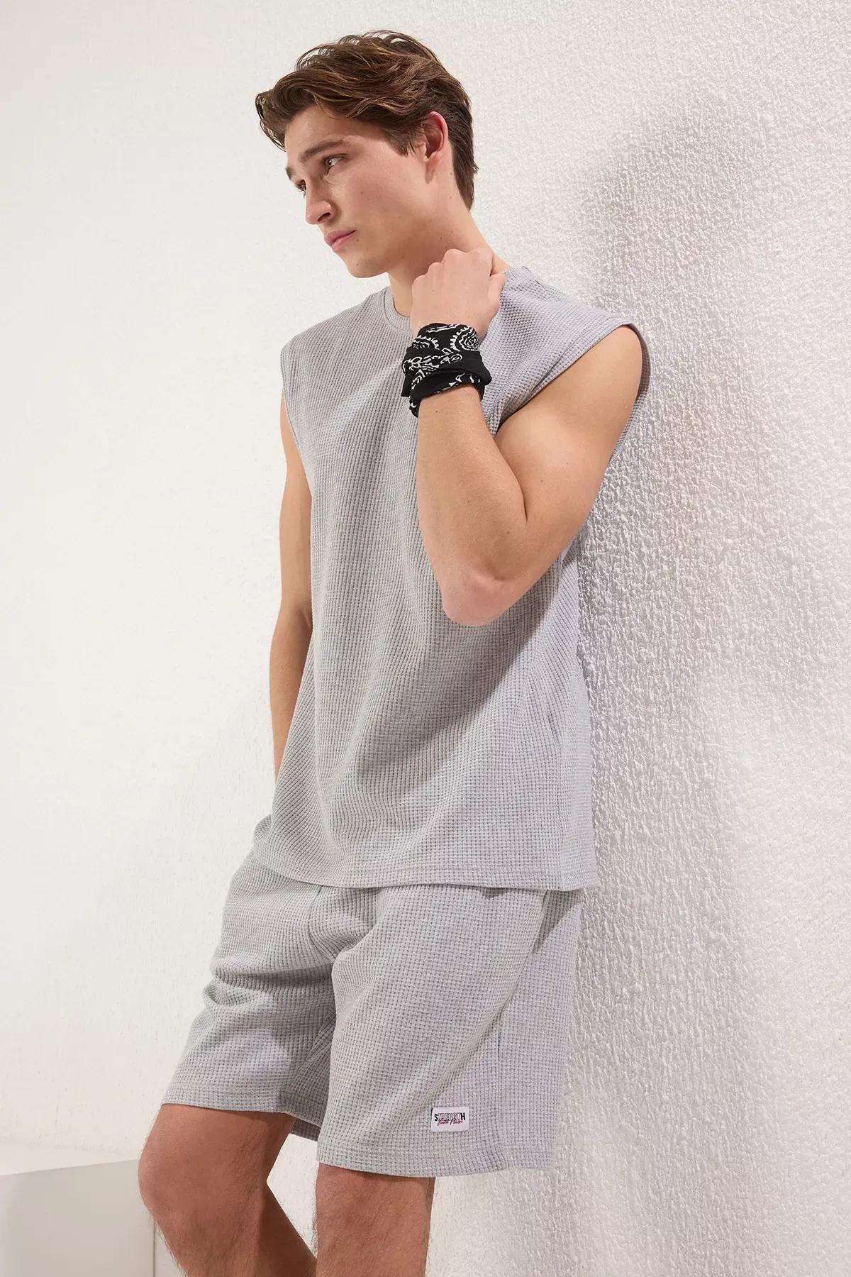 Grey Regular Fit Label Detail Pajama Set, Grey, large image number 1