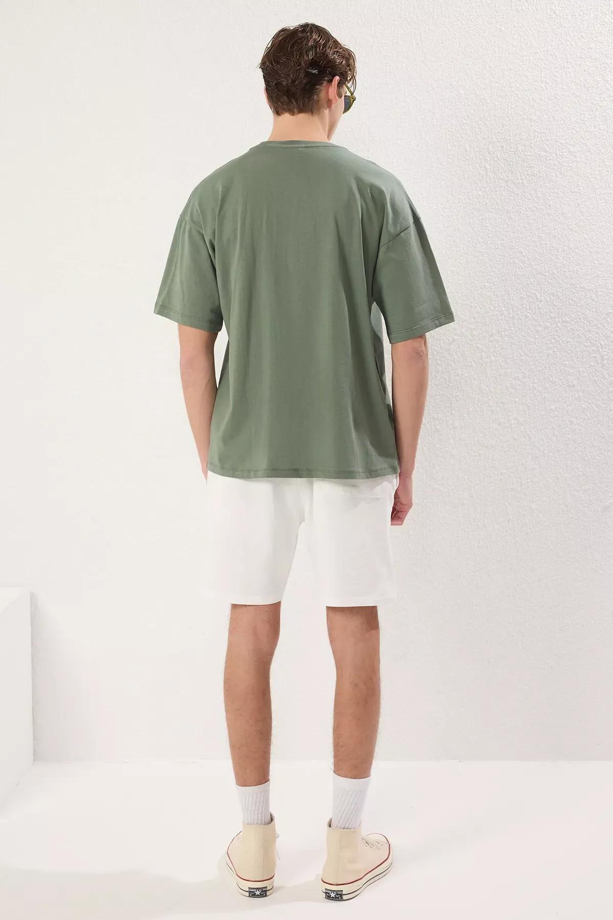 Green-Beige 2-Piece Tracksuit Set, Emerald, large image number 3
