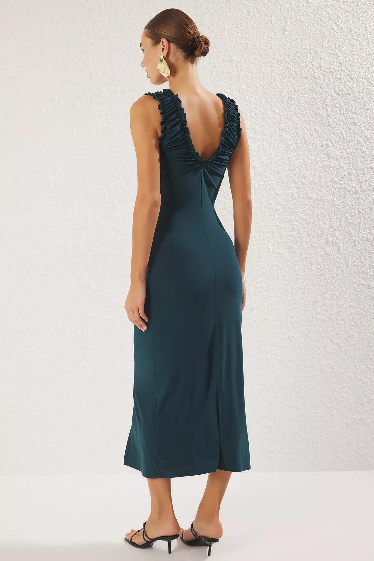 Green V-Neck Pleated Maxi Knit Dress, , large image number 3