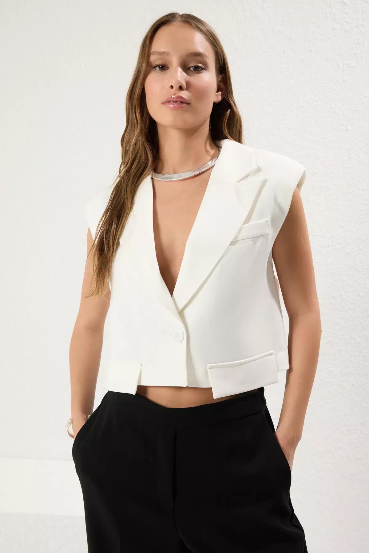 White Oversized Crop Pocket Vest, , large image number 1