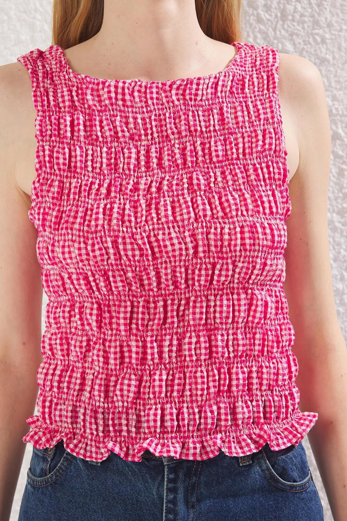Pink Fitted Boat Neck Gingham Blouse, , large image number 3