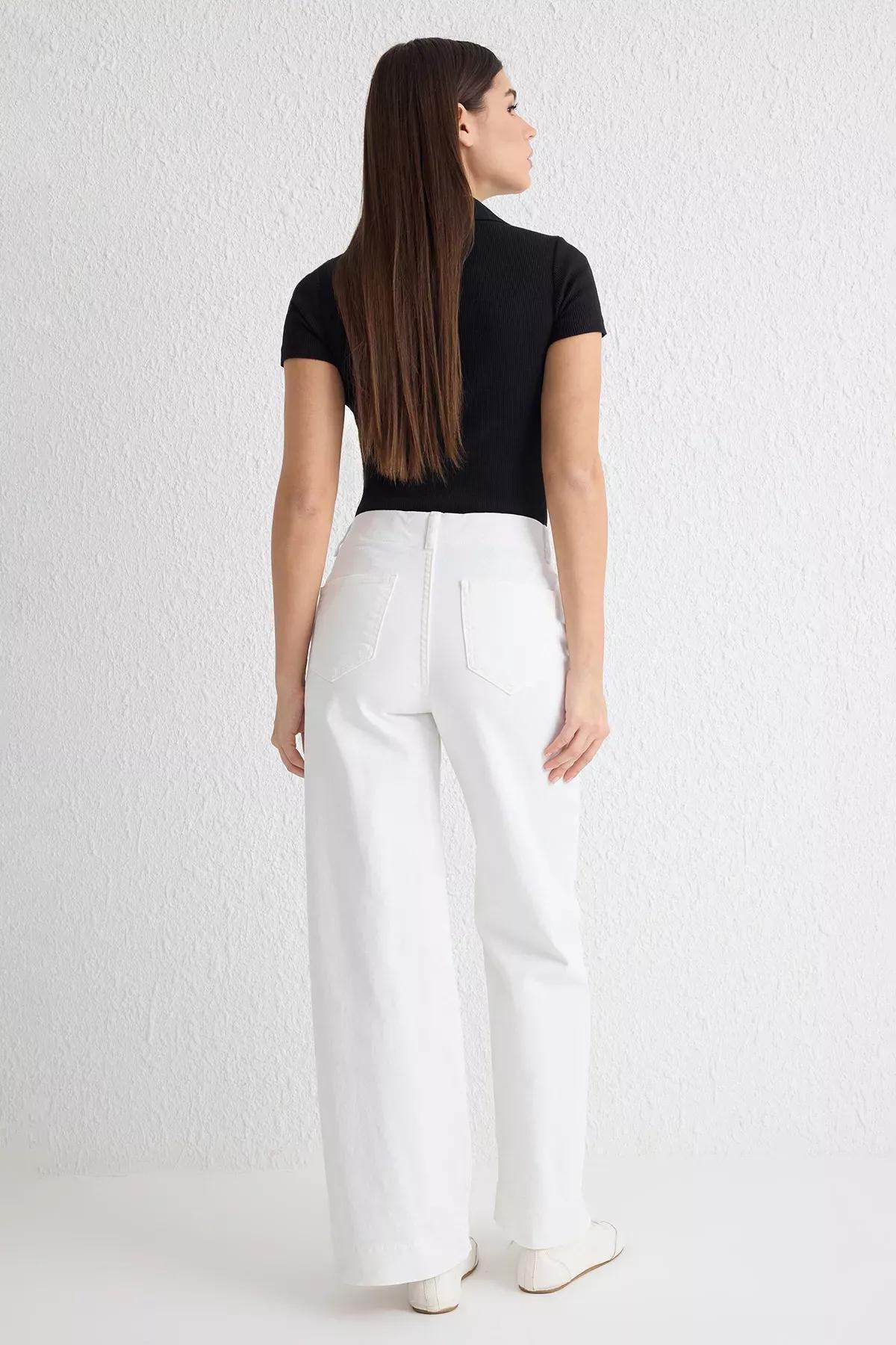White Buttoned Wide Leg Jeans, White, large image number 4
