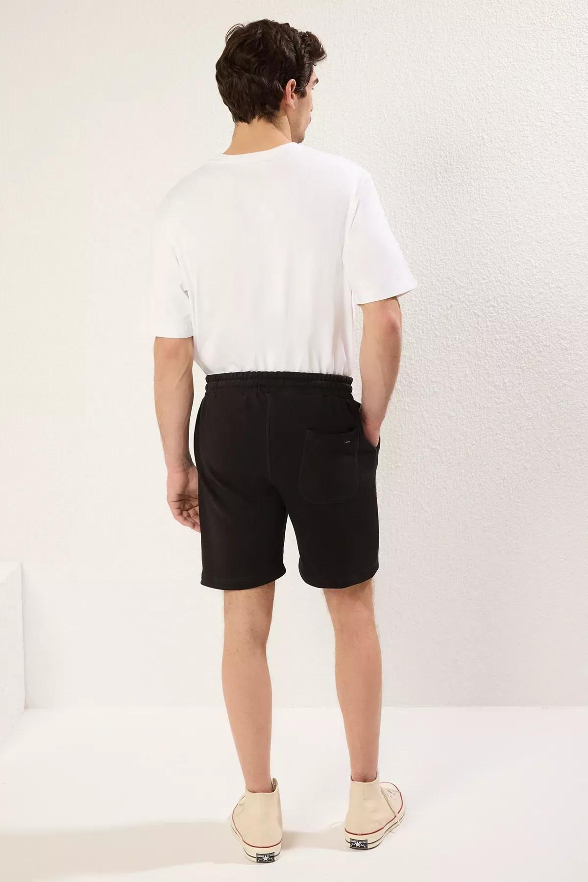 Black Regular Cut Cardigan Shorts, BLACK, large image number 4