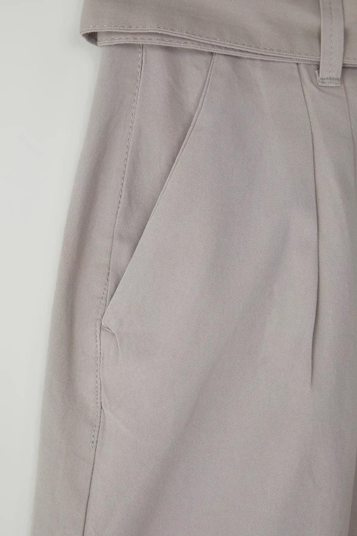 Beige Oversize Gabardine Shorts, , large image number 4