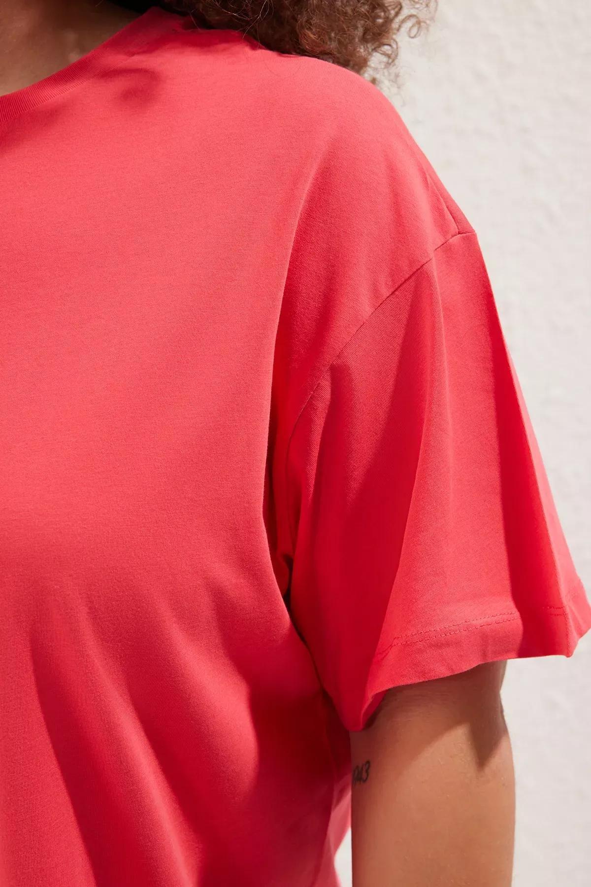 Red  Crew Neck T-Shirt, Pomegranate flower, large image number 3