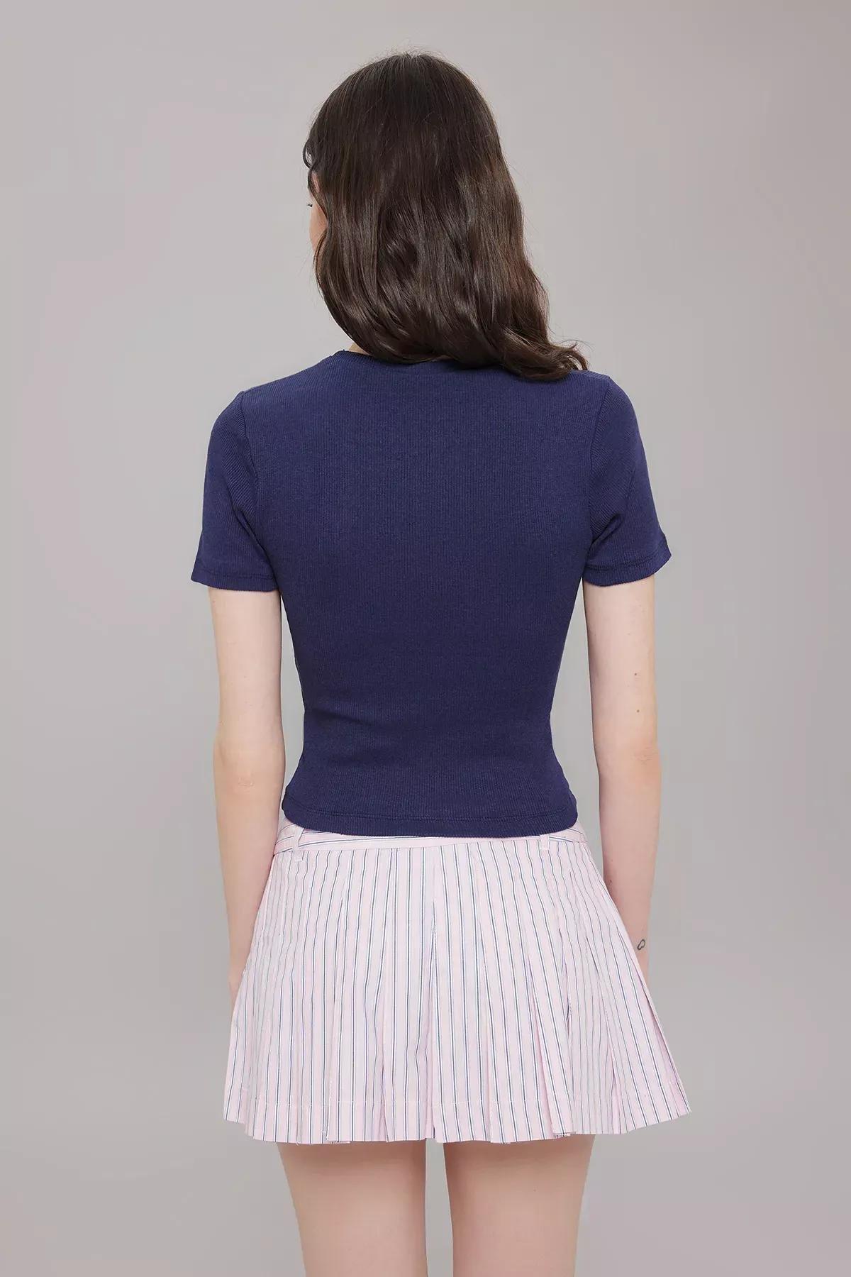 بلوزة مُحاكة مطرزة بعلامة، كحلي, Navy blue, large image number 3