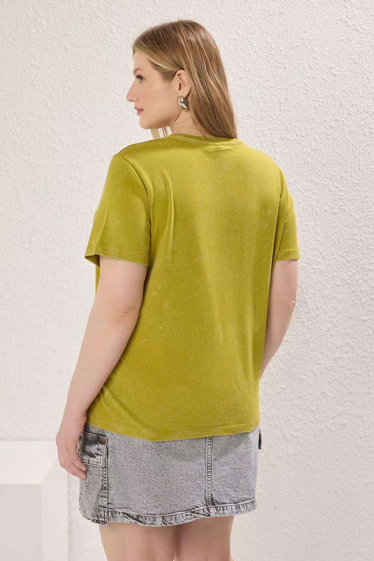 Green Printed Knitted Plus-Size T-Shirt, , large image number 3