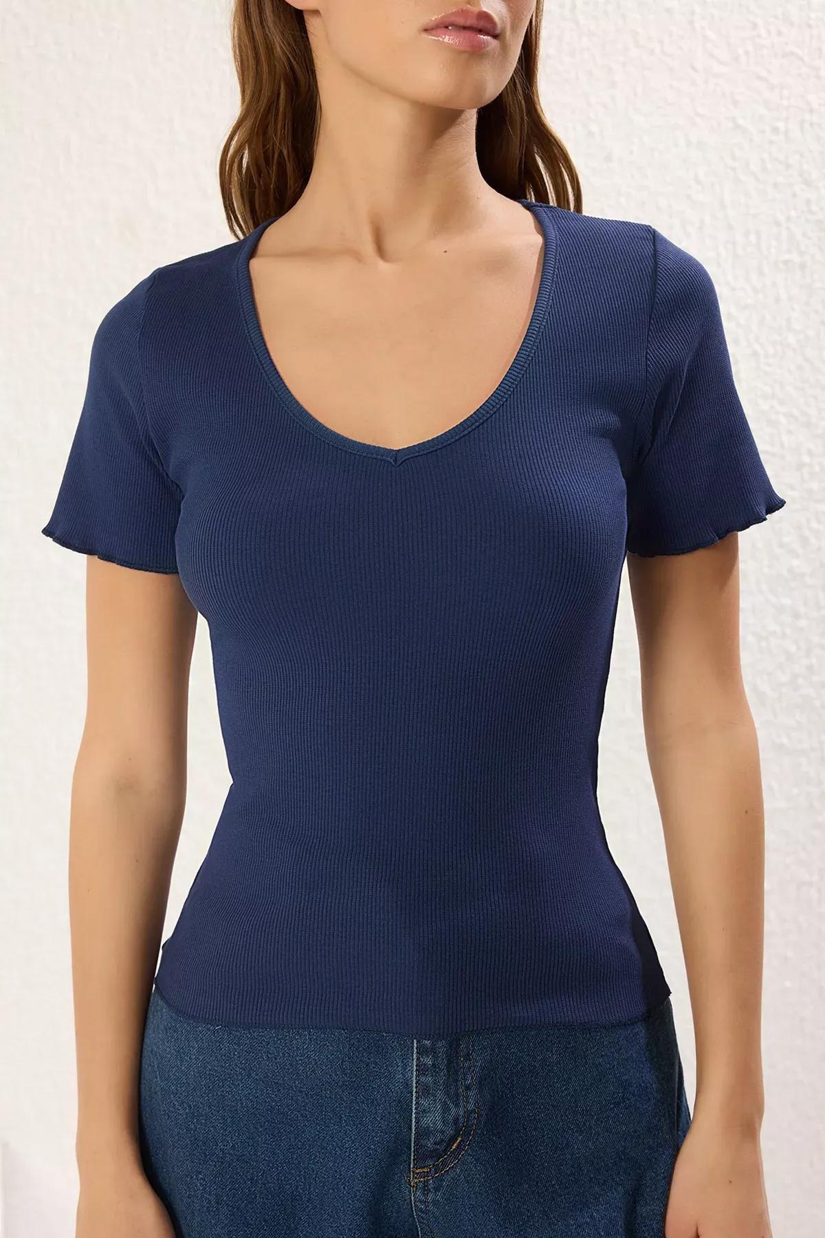Navy Beige Ribbed V-Neck Blouse, C101_5342, large image number 2