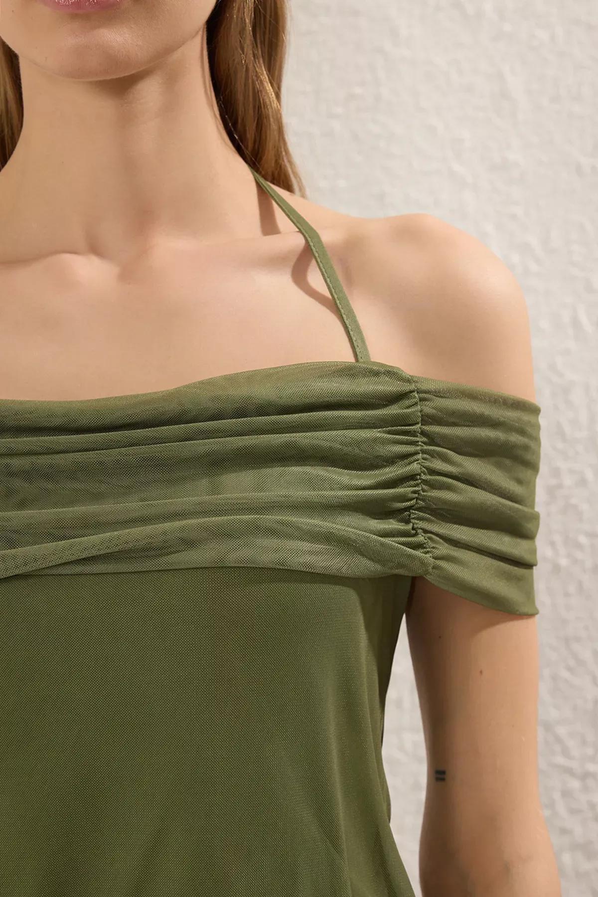 Green Madonna Collar Blouse, Khaki, large image number 2