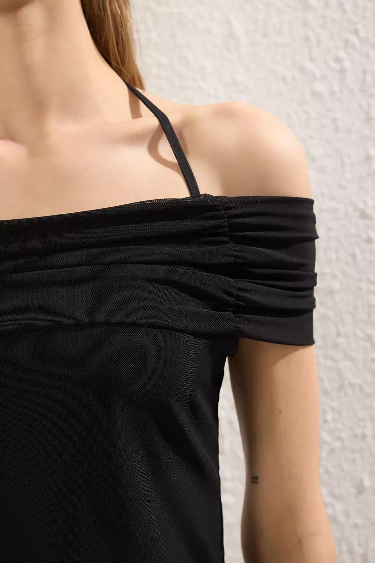 Black Tie Madonna Collar Blouse, , large image number 2