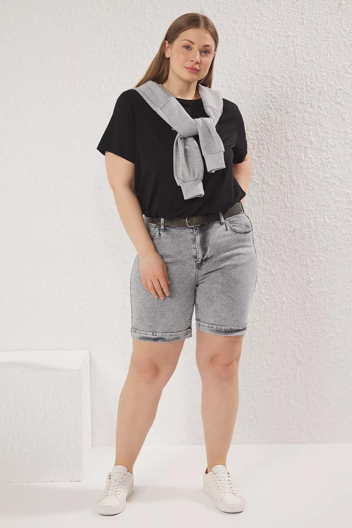 Grey High Waist Denim Plus-Size Shorts, , large image number 1