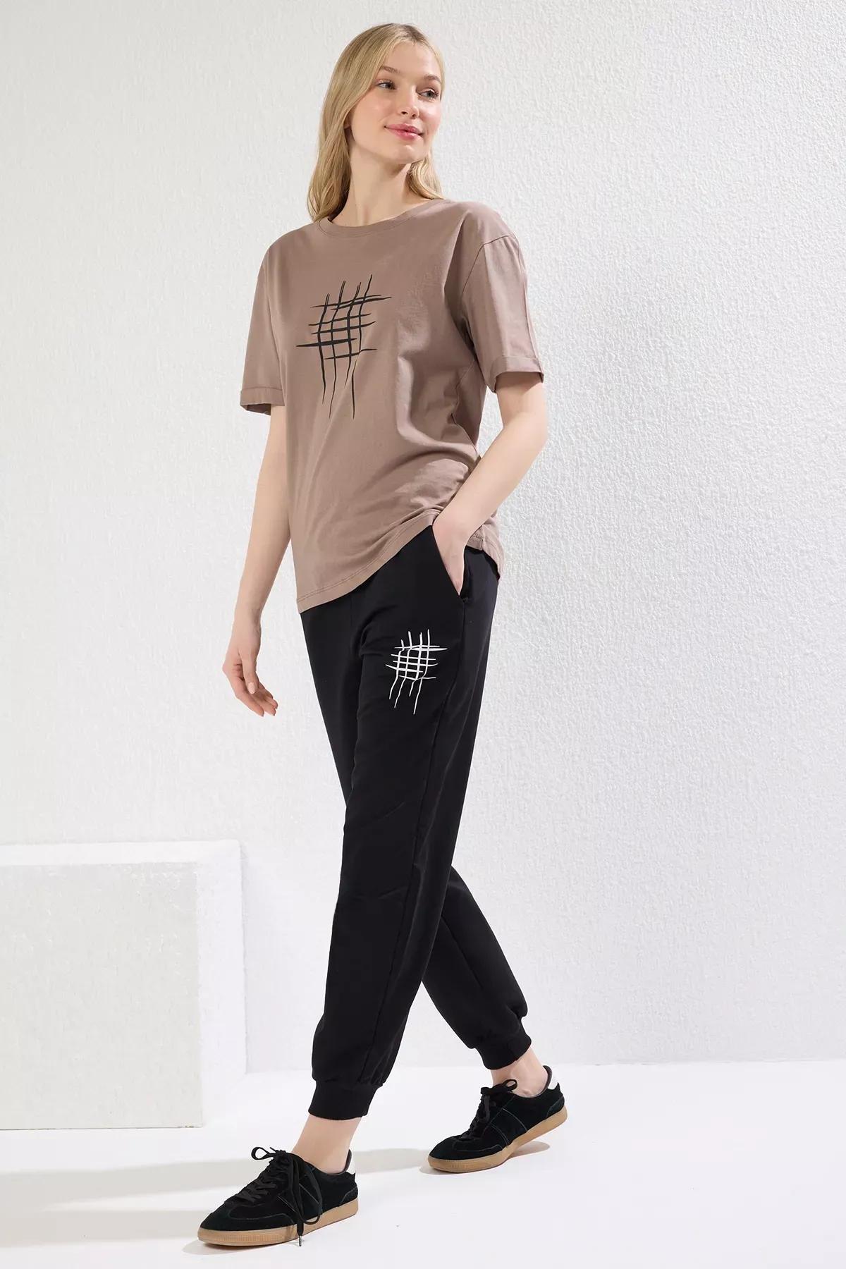 Mink Slogan Printed Knitted Co-Ord Set, Mink, large image number 0
