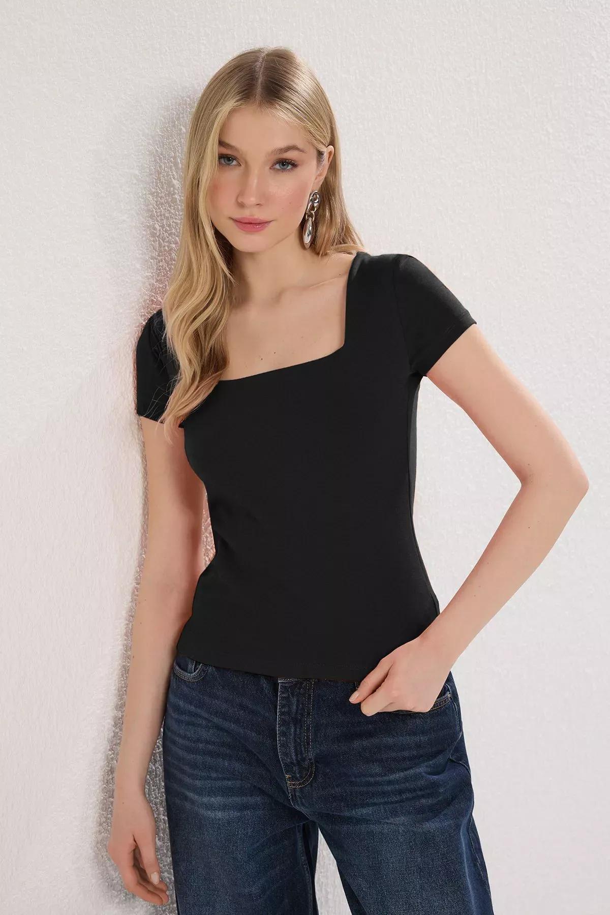 Black Square Neck Smoothing Knit Blouse, , large image number 1
