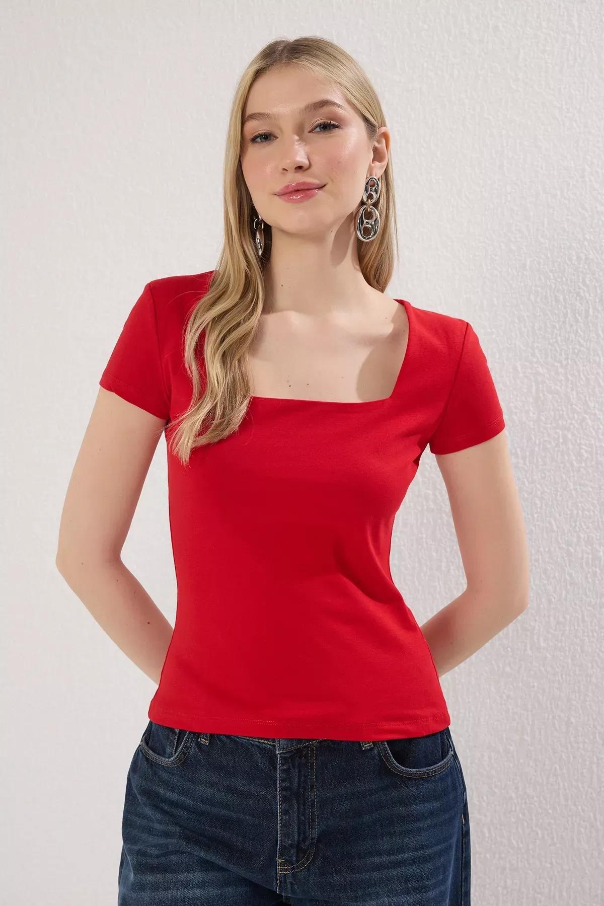 بلوزة ضيقة بفتحة رقبة مربعة، أحمر, Red, large image number 1