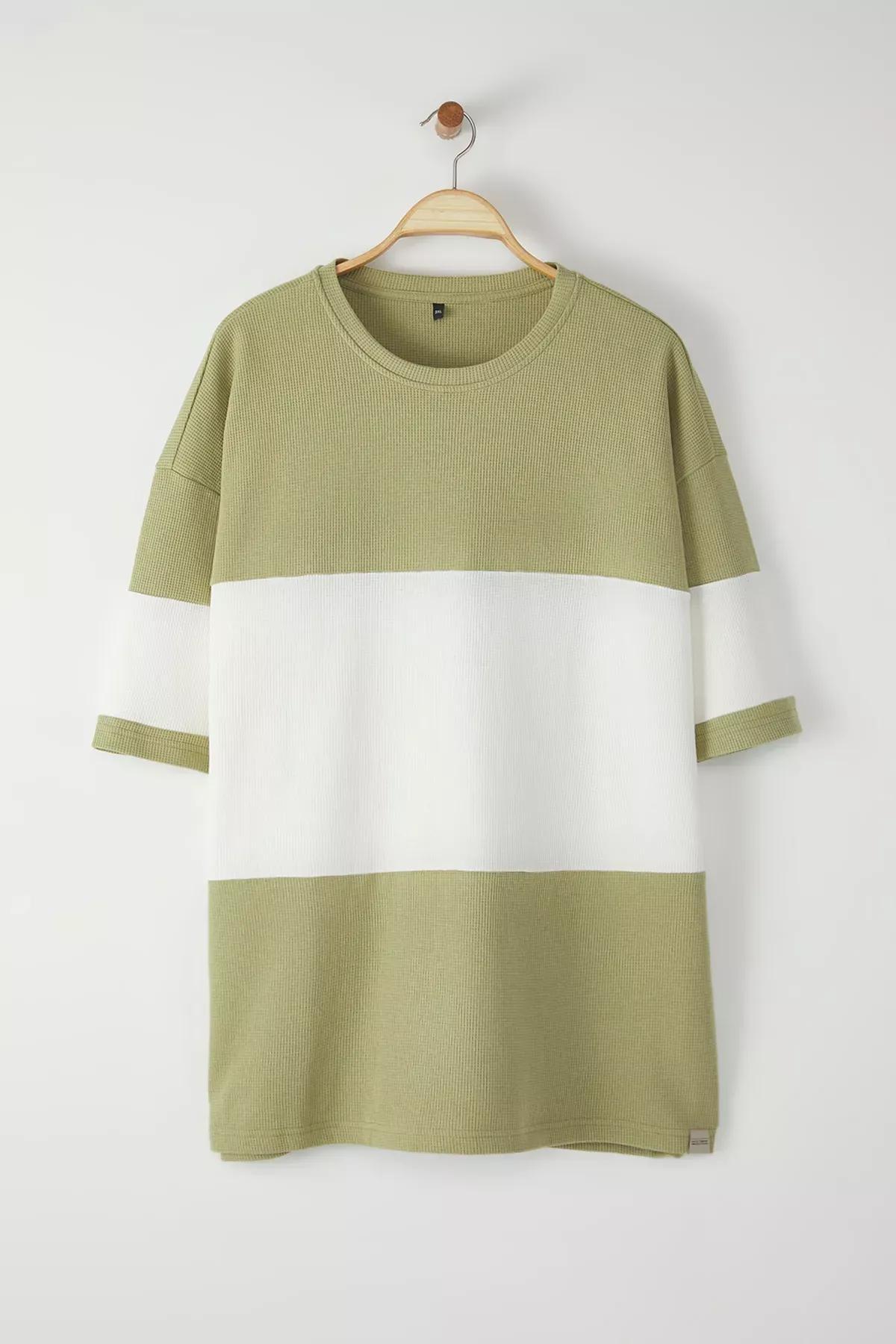 Green Plus-Size Oversized Textured T-Shirt, Mint, large image number 0