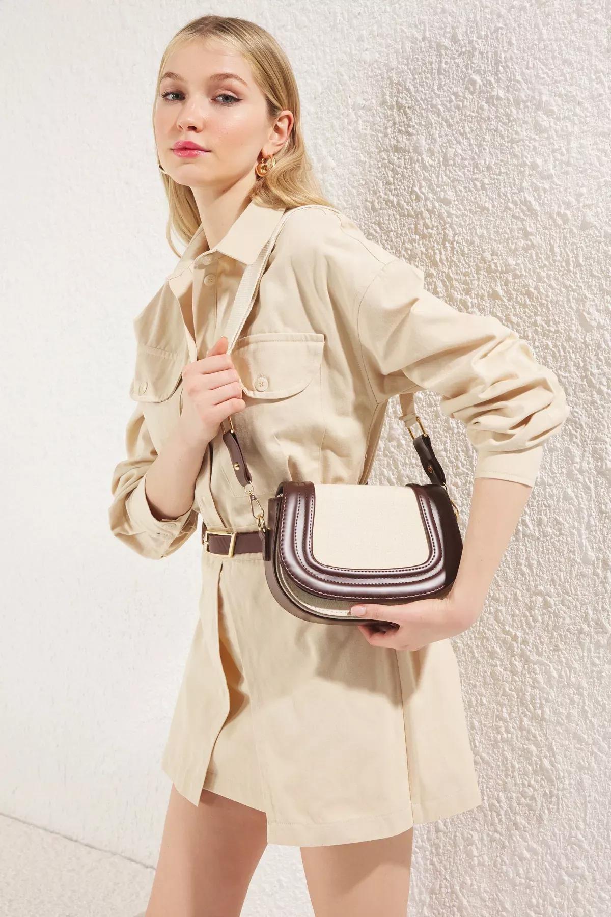 Beige Leather Snap Crossbody Bag, Ecru, large image number 0