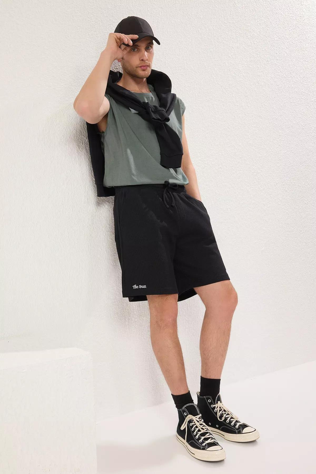 Black Oversize Embroidered Shorts & Bermuda, , large image number 0