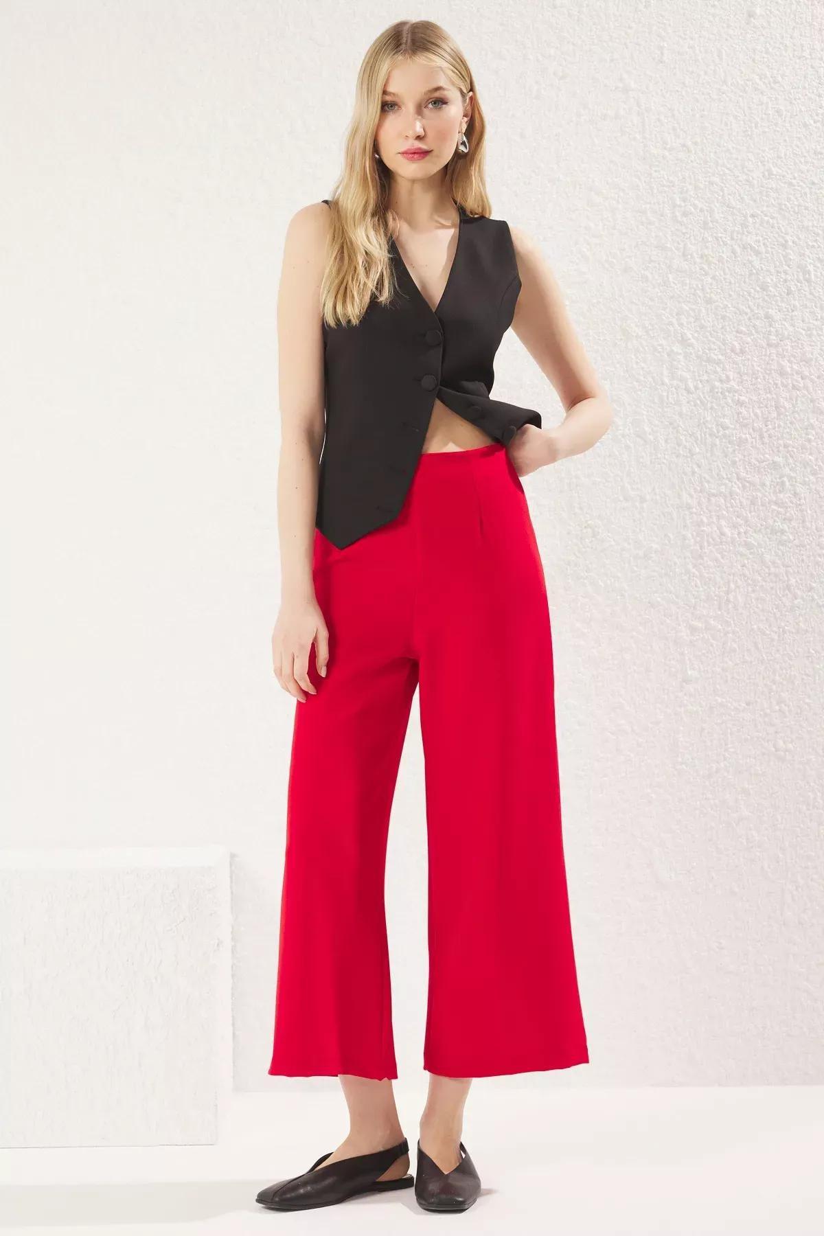 بنطال كيلوت قصير بقصة ساق عريضة، أحمر, Red, large image number 2