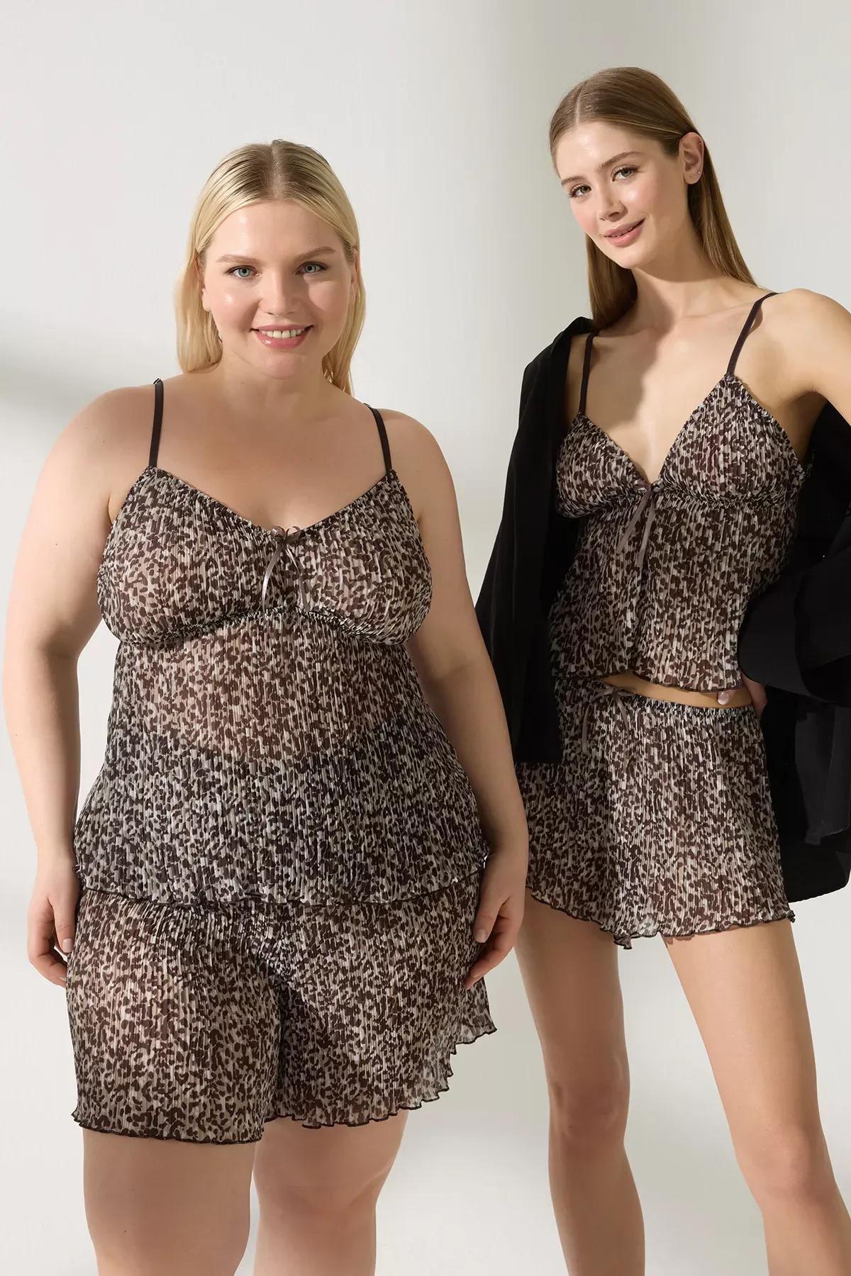 Brown Leopard Pleated Shorts Pajama Set, Very colorful, large image number 1