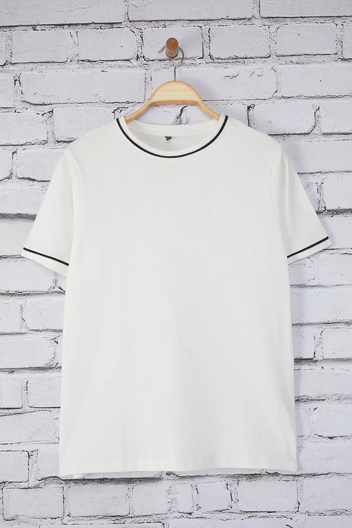 Beige Crew Neck Plus-Size T-Shirt, Ecru, large image number 0