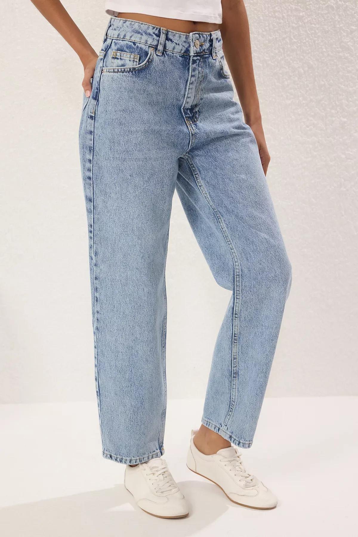Blue High-Waist Mom Jeans, , large image number 2