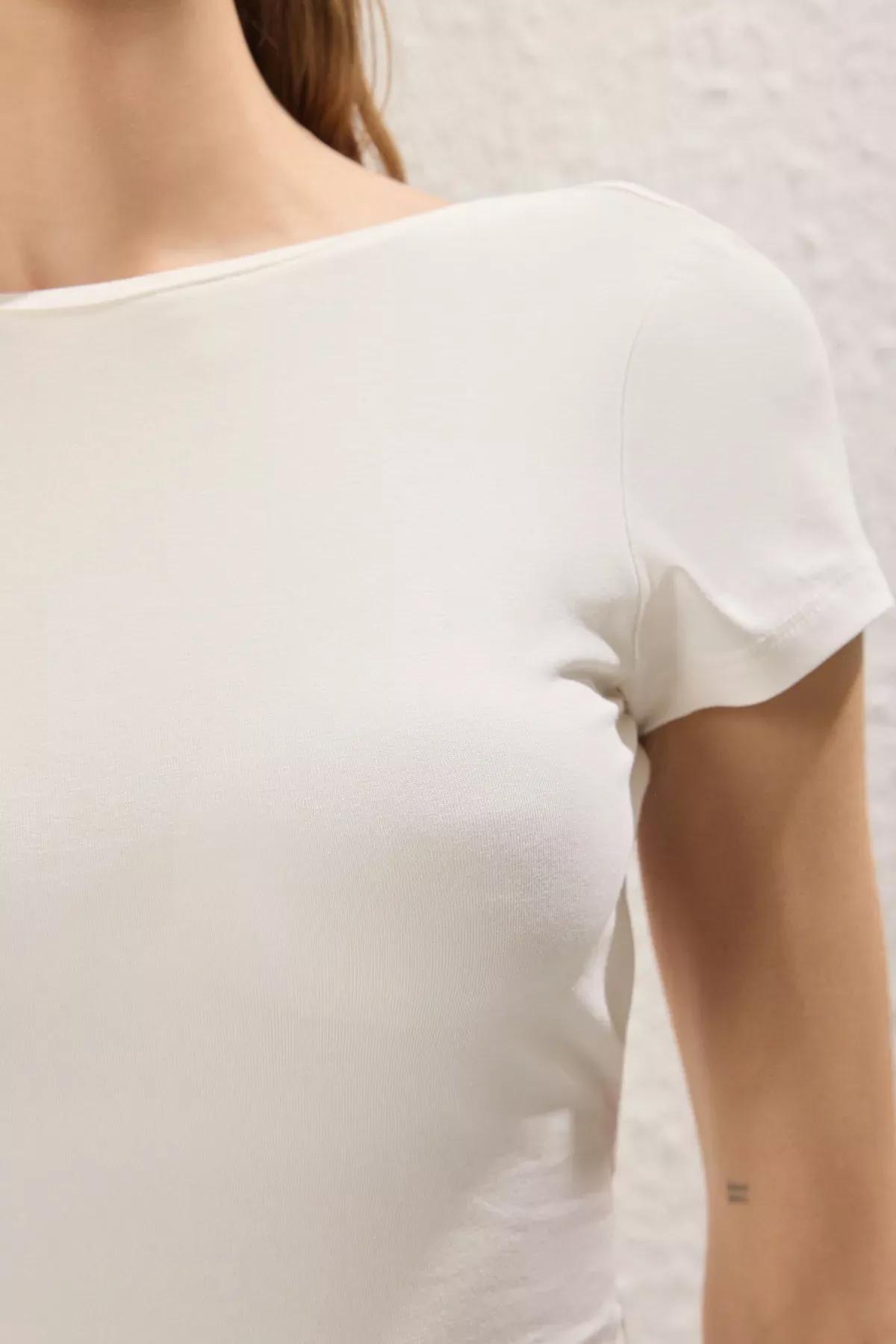 Beige Padded Backless Knitted Blouse, Ecru, large image number 3