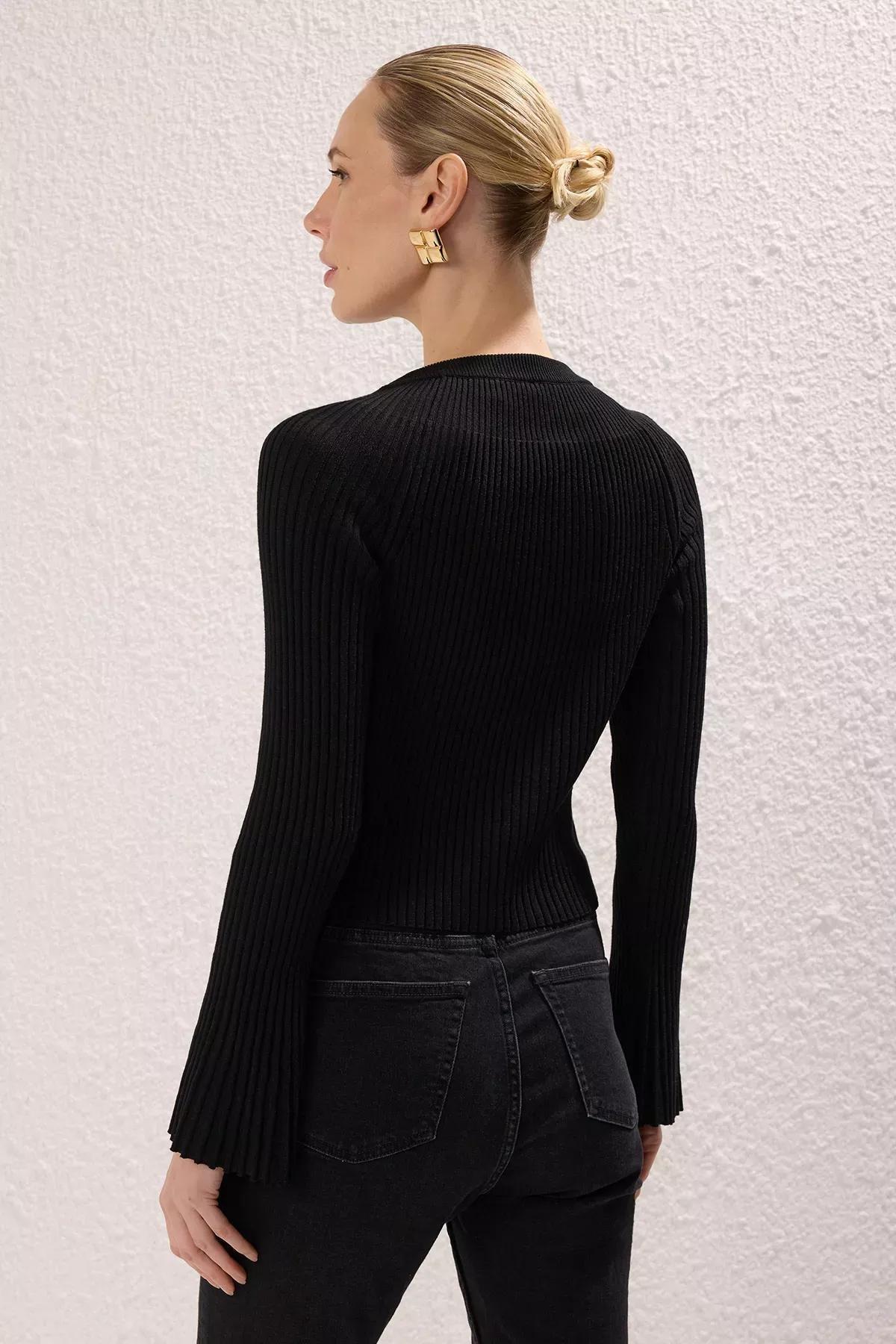 Black Spanish Sleeve Crew Neck Cardigan, BLACK, large image number 3