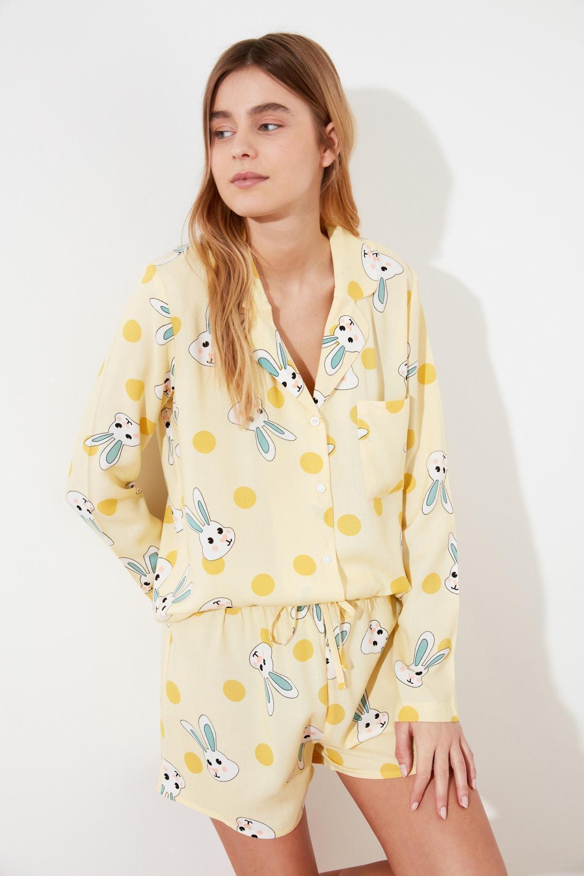 Trendyol - Yellow Graphic Pajama Set