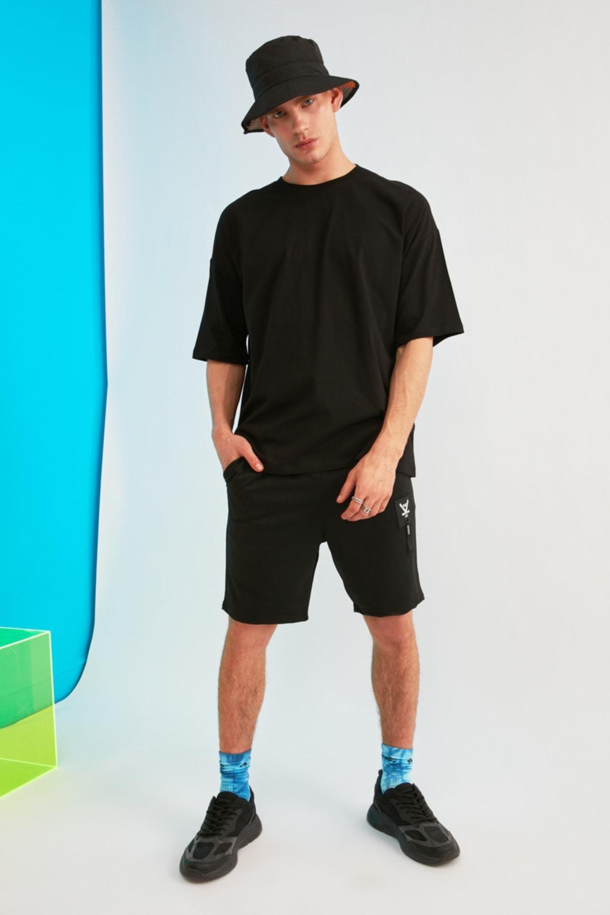 Black Oversize T-Shirt, , large image number 1