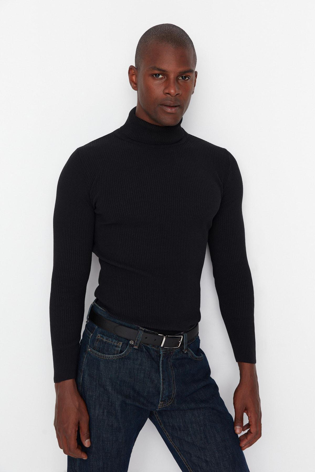 Black Turtleneck Sweater, Black, large image number 4