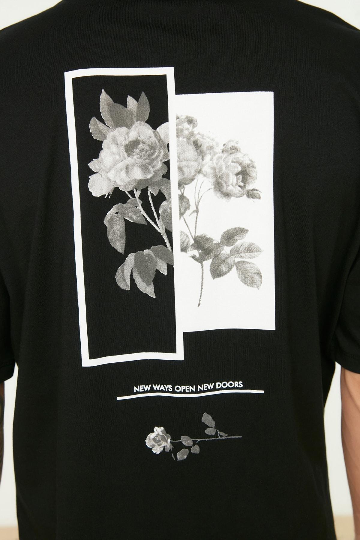 تيشيرت بقصة فضفاضة بطبعة، أسود, Black, large image number 4