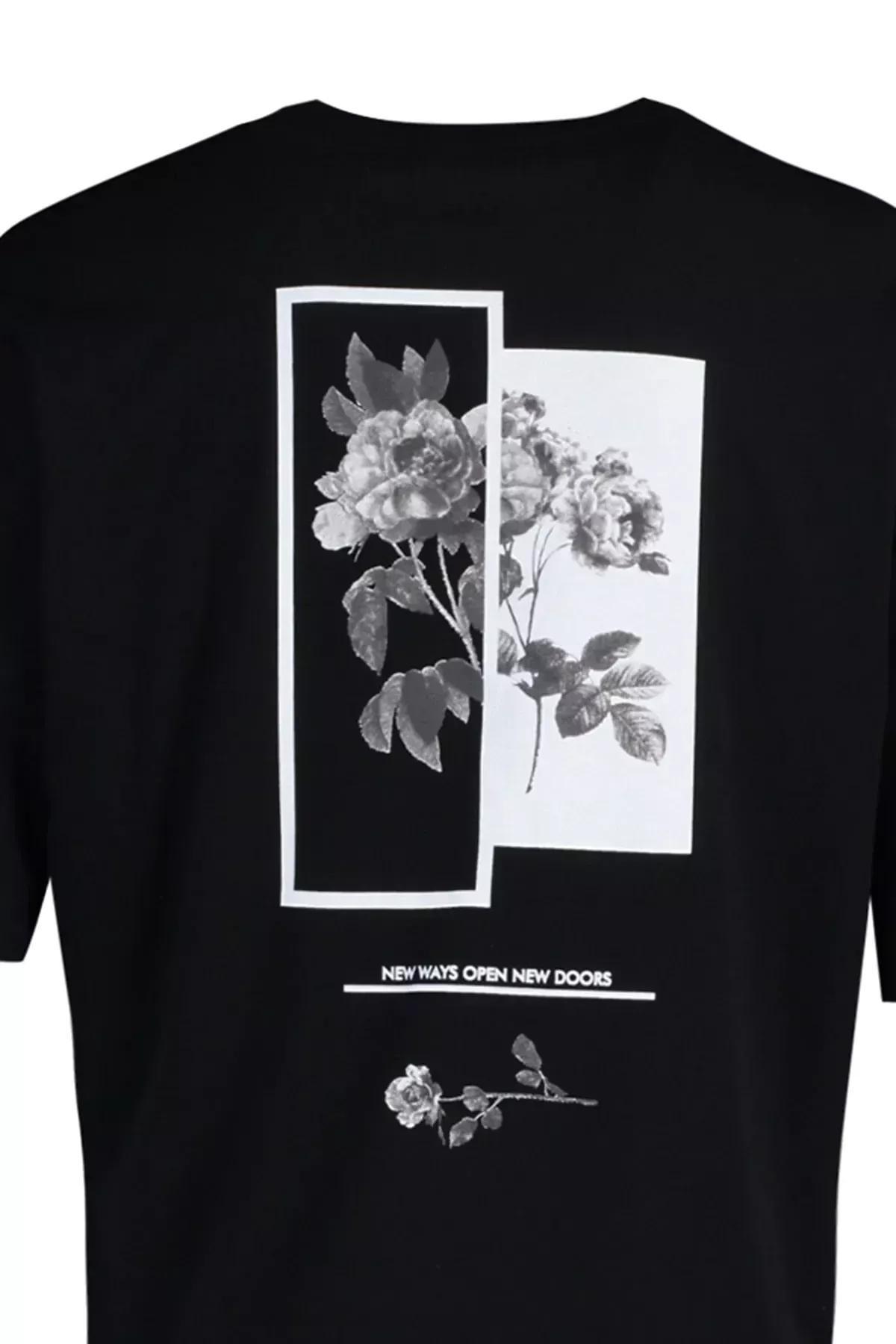 تيشيرت بقصة فضفاضة بطبعة، أسود, Black, large image number 6