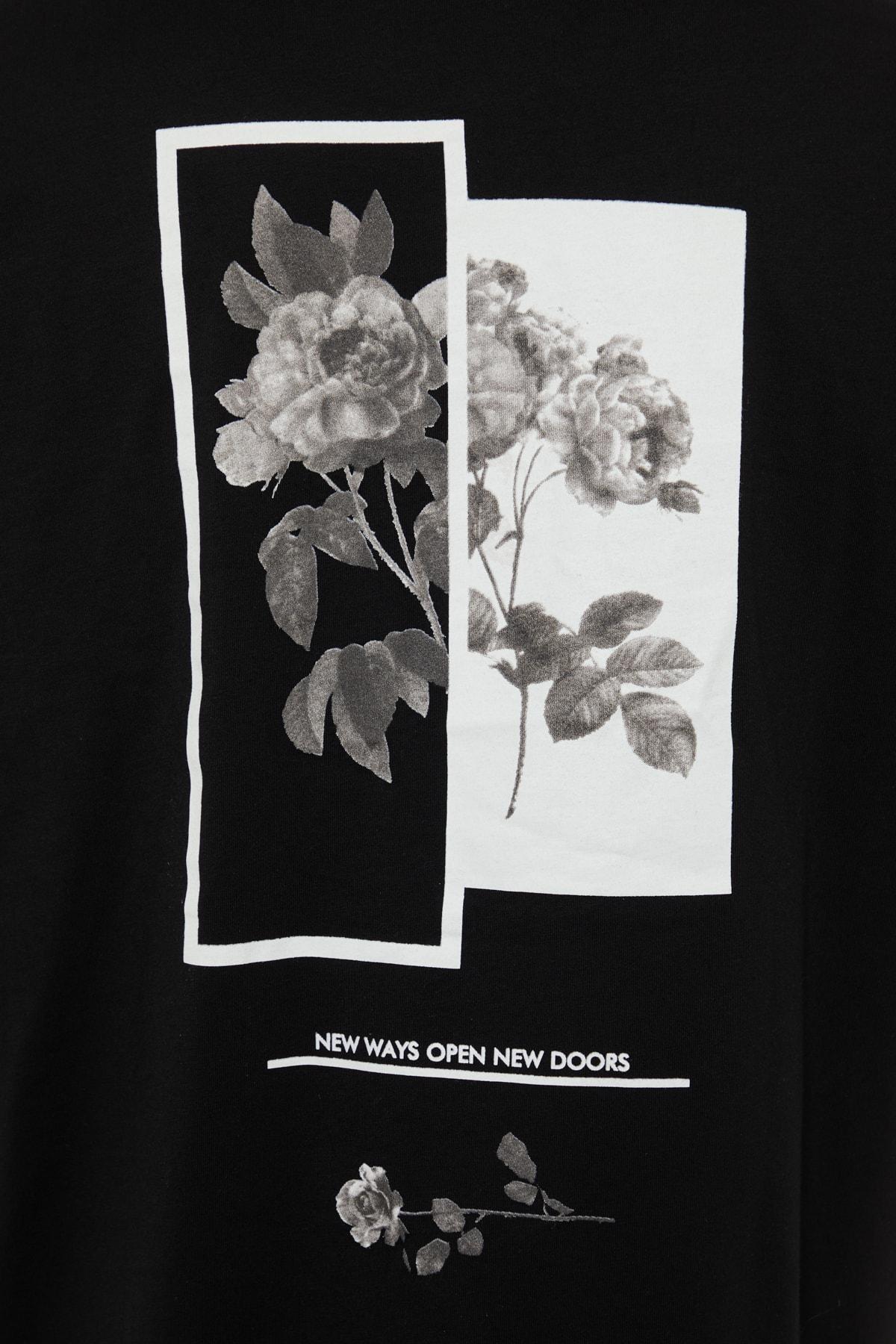 تيشيرت بقصة فضفاضة بطبعة، أسود, Black, large image number 7