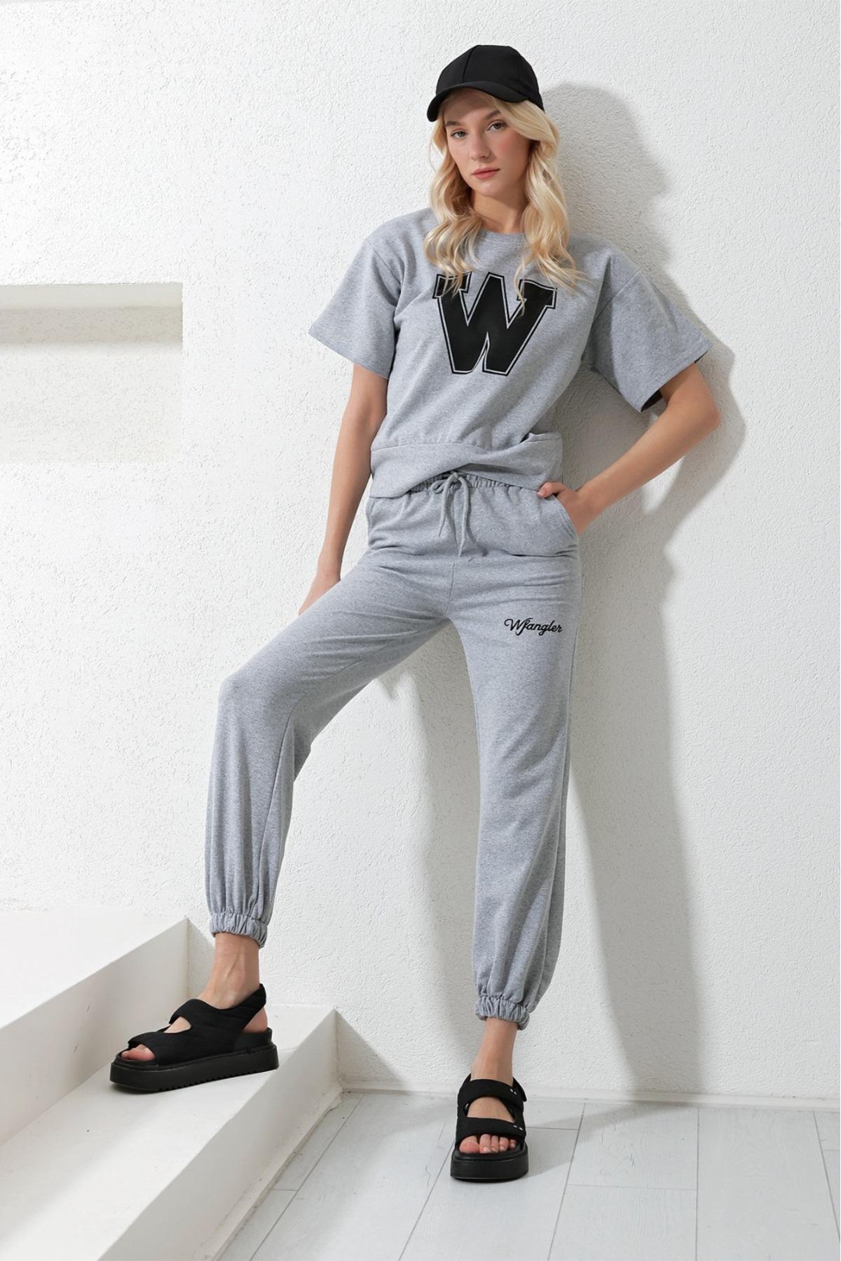 Grey Crew Neck Sweatsuit, , large image number 3