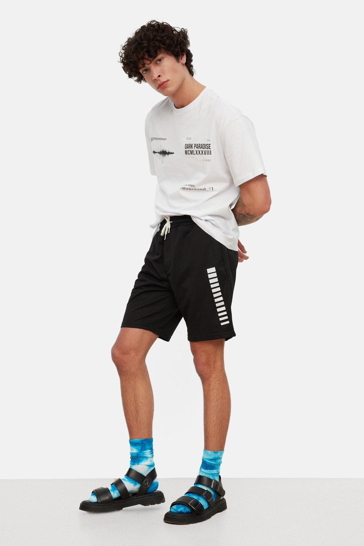Black Mid Waist Colourblock Shorts, , large image number 0