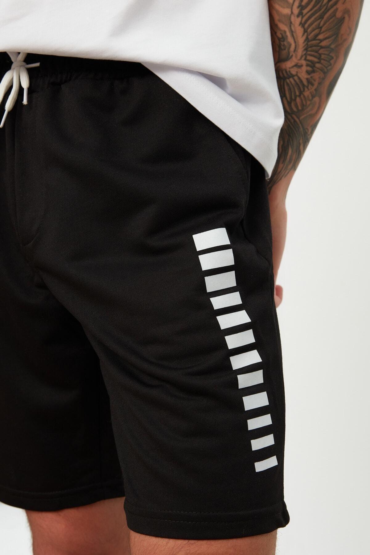 Black Mid Waist Colourblock Shorts, , large image number 3