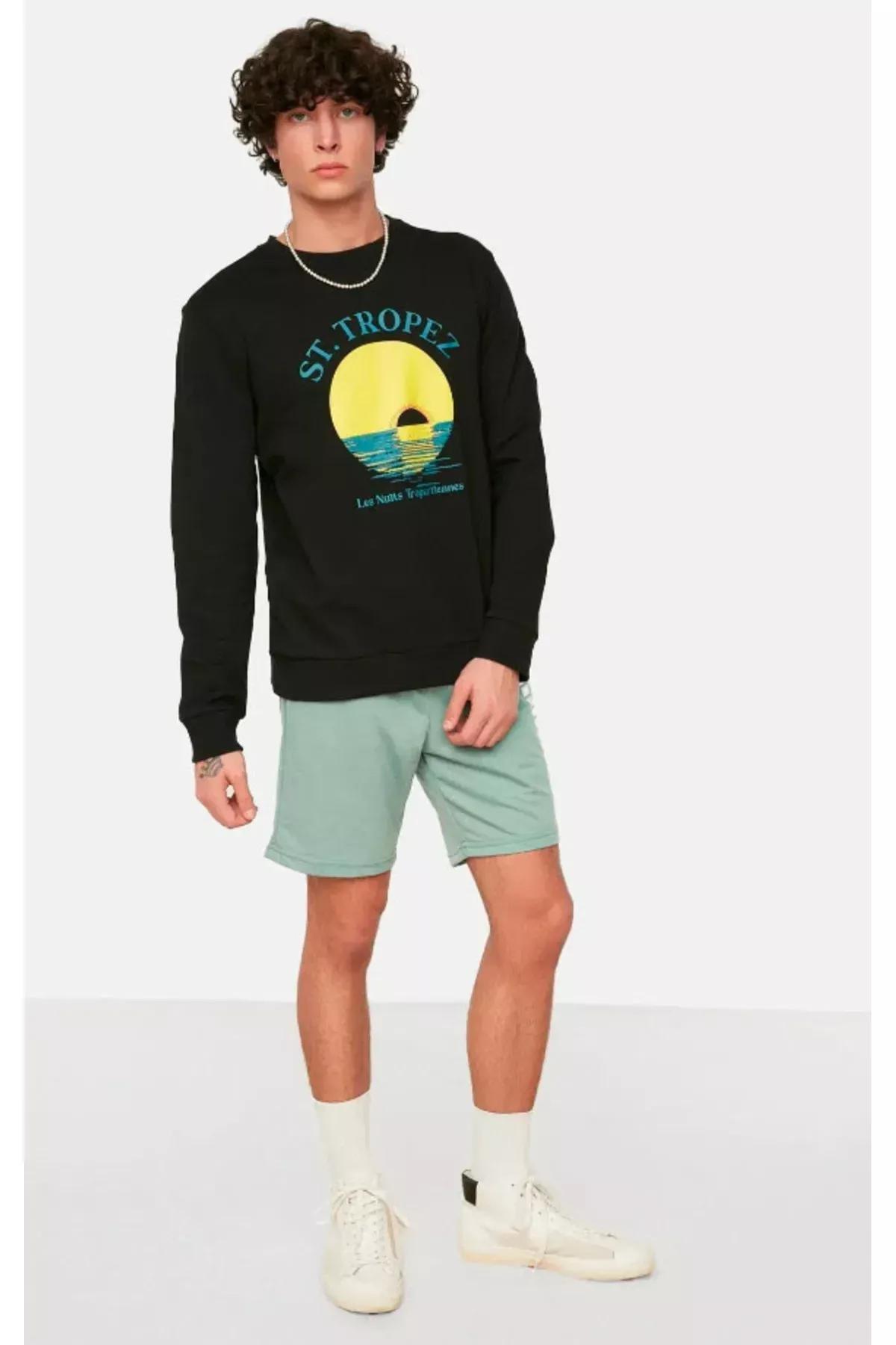 Green Colourblock Mid Waist Shorts, Green, large image number 4
