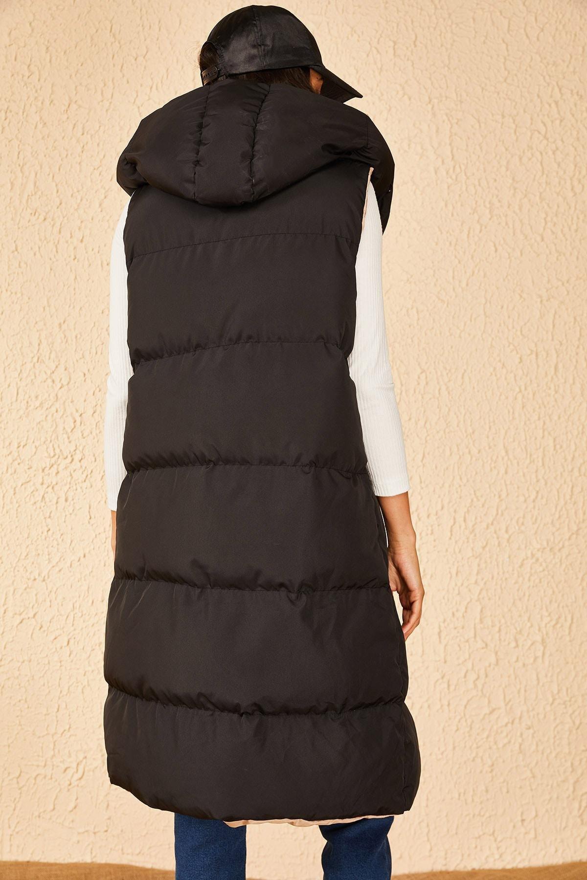 Black Reversible Sleeveless Puffer Vest, , large image number 3
